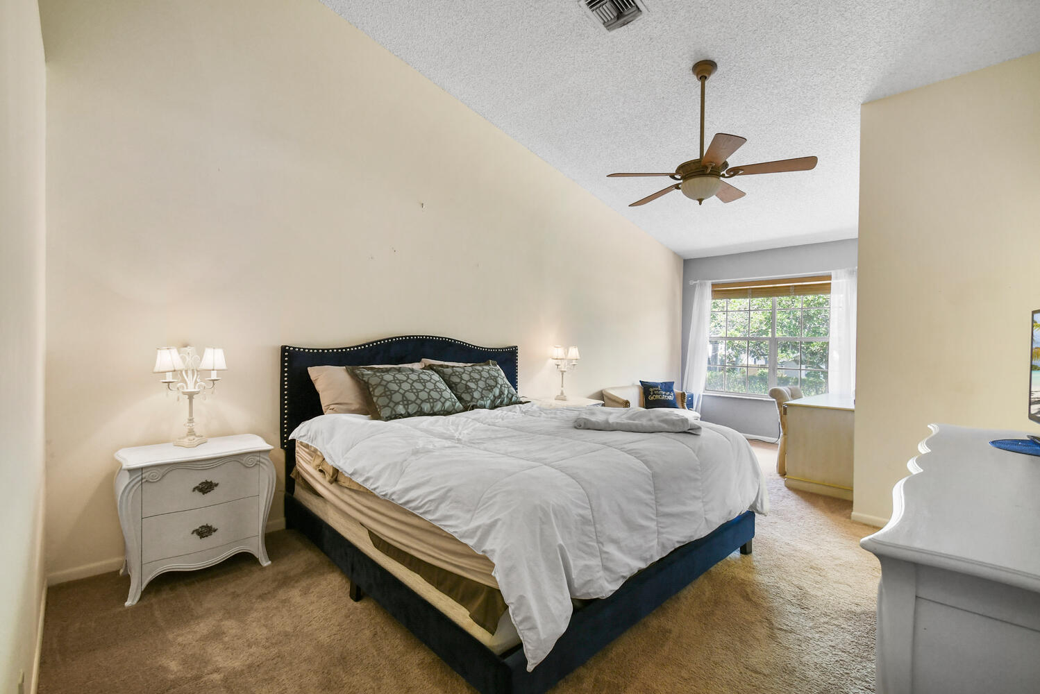 5266 Sapphire Valley