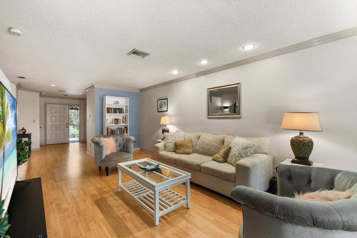 5266 Sapphire Valley