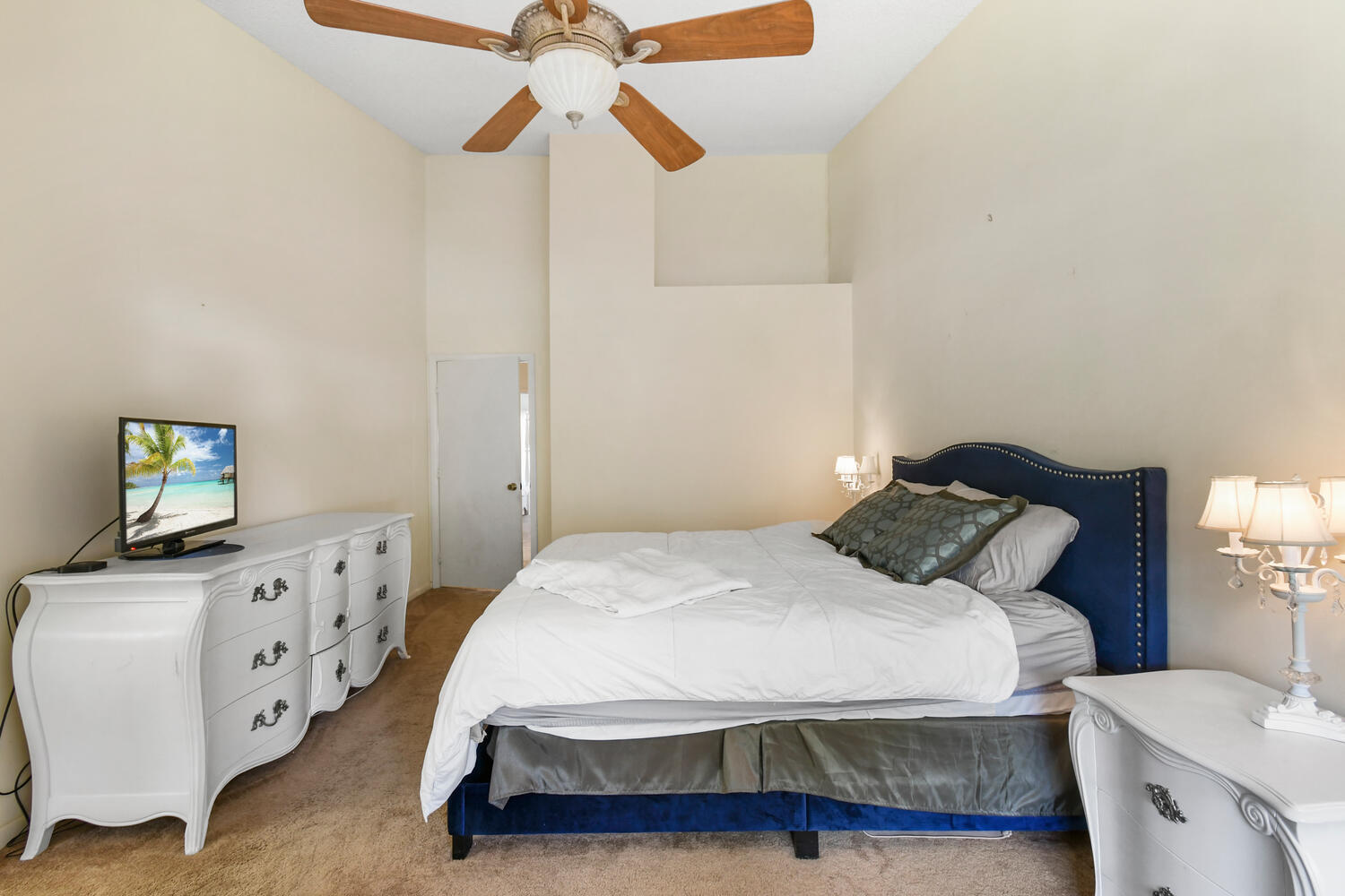 5266 Sapphire Valley