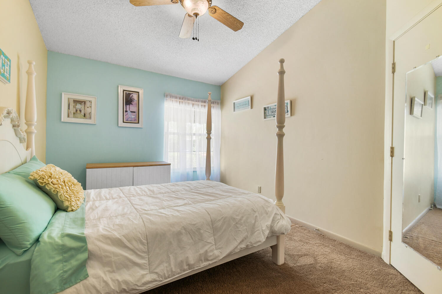 5266 Sapphire Valley