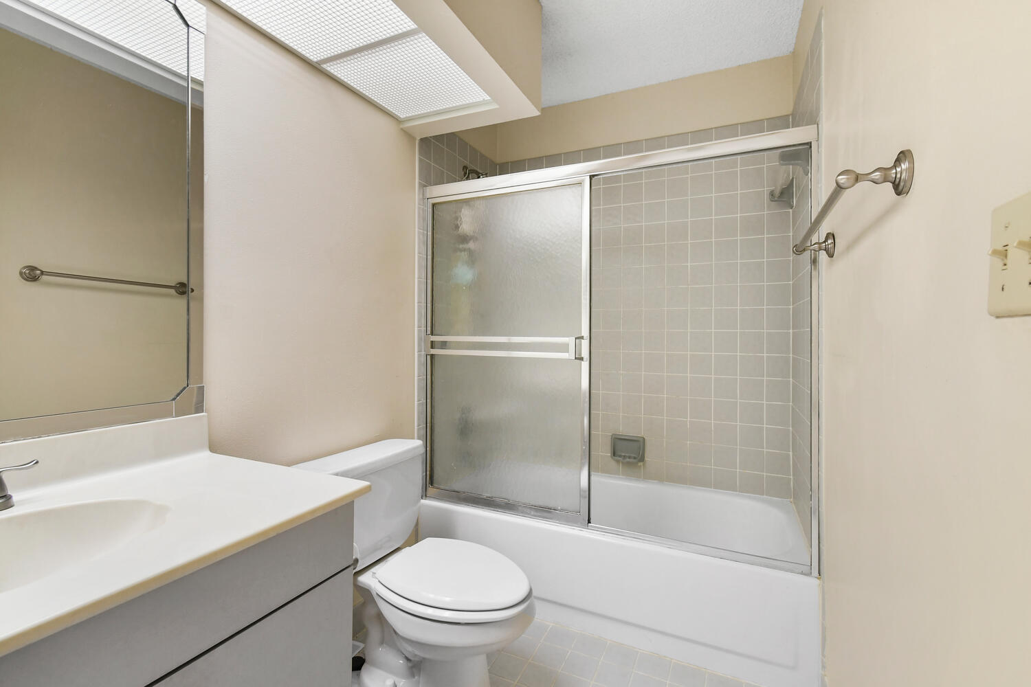 5266 Sapphire Valley