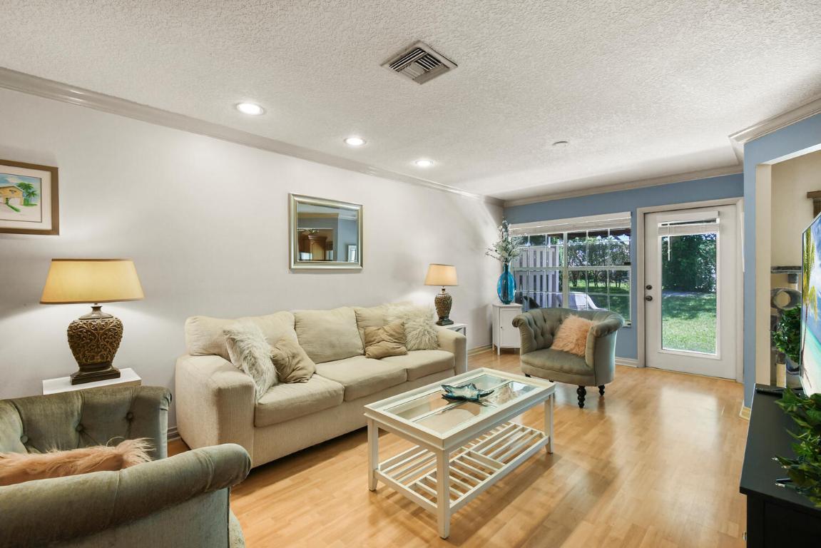 5266 Sapphire Valley