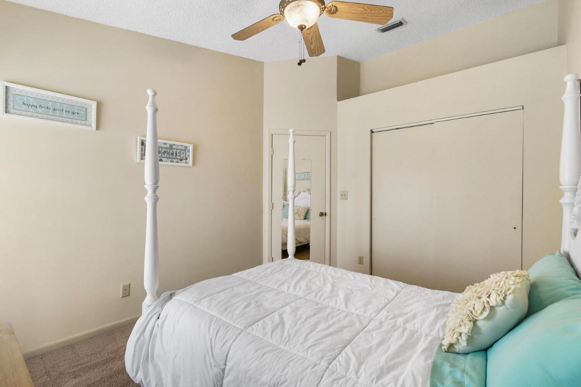 5266 Sapphire Valley