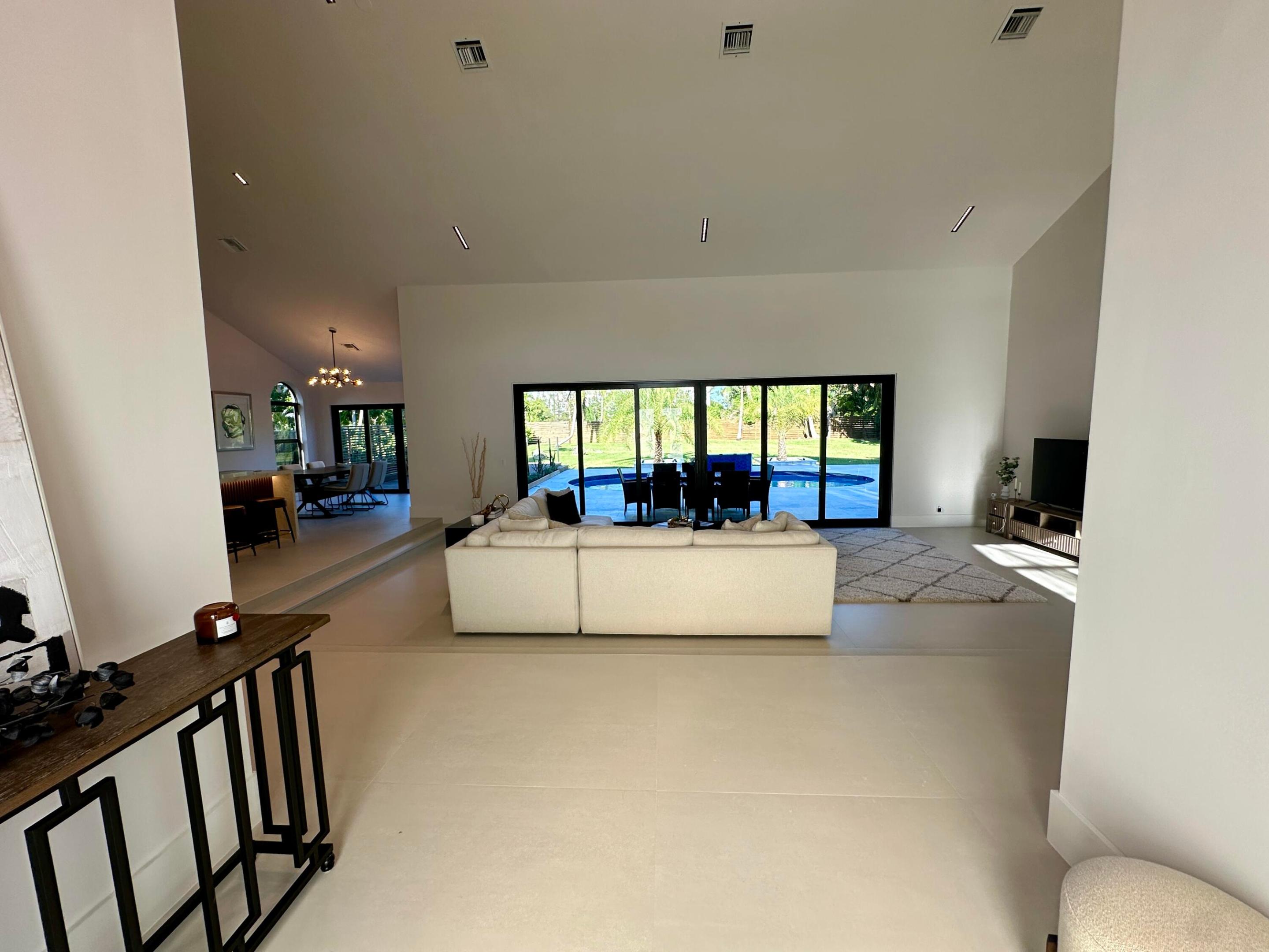 5950 NW 4th Avenue