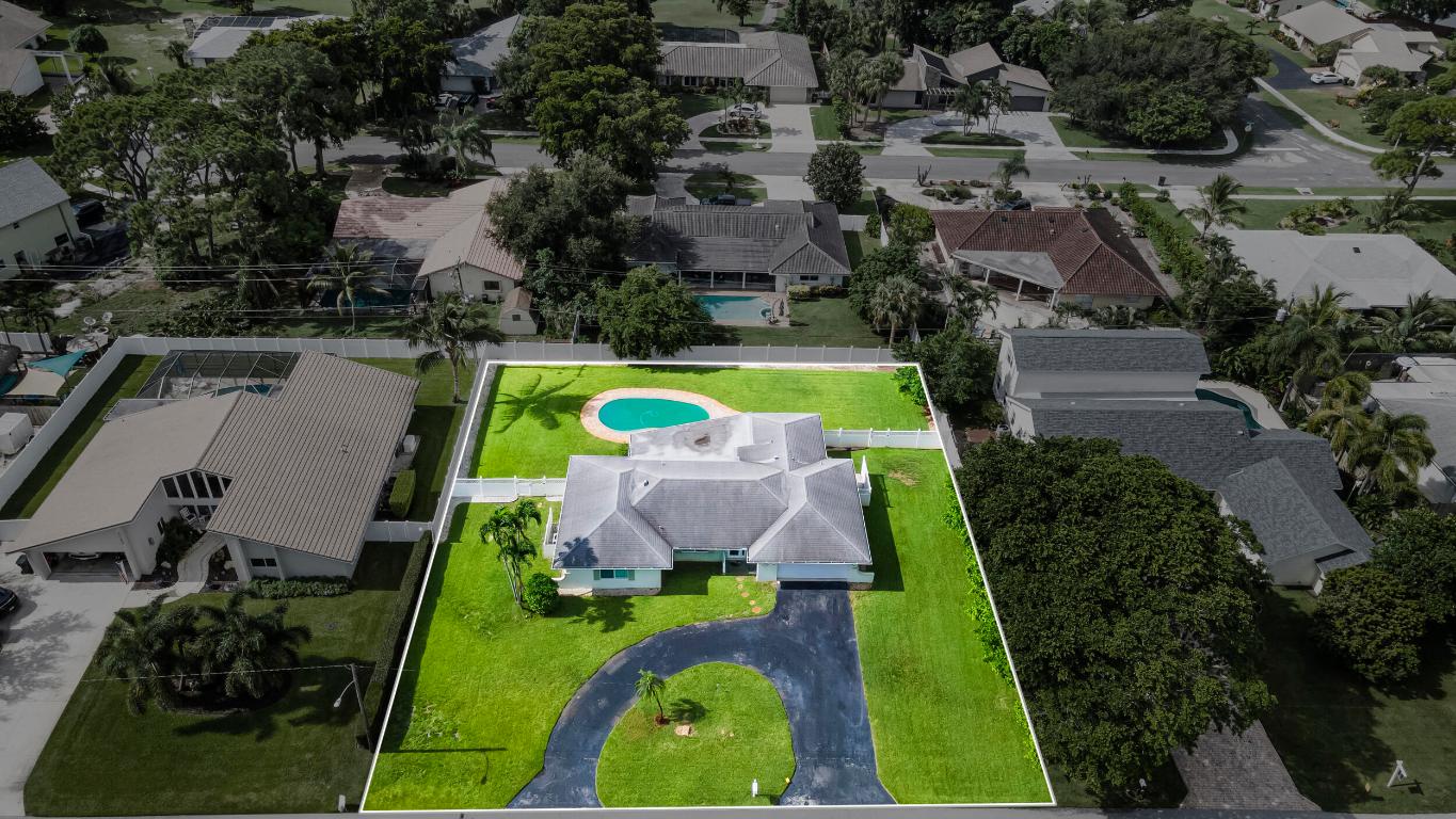 3110 Sherwood Boulevard