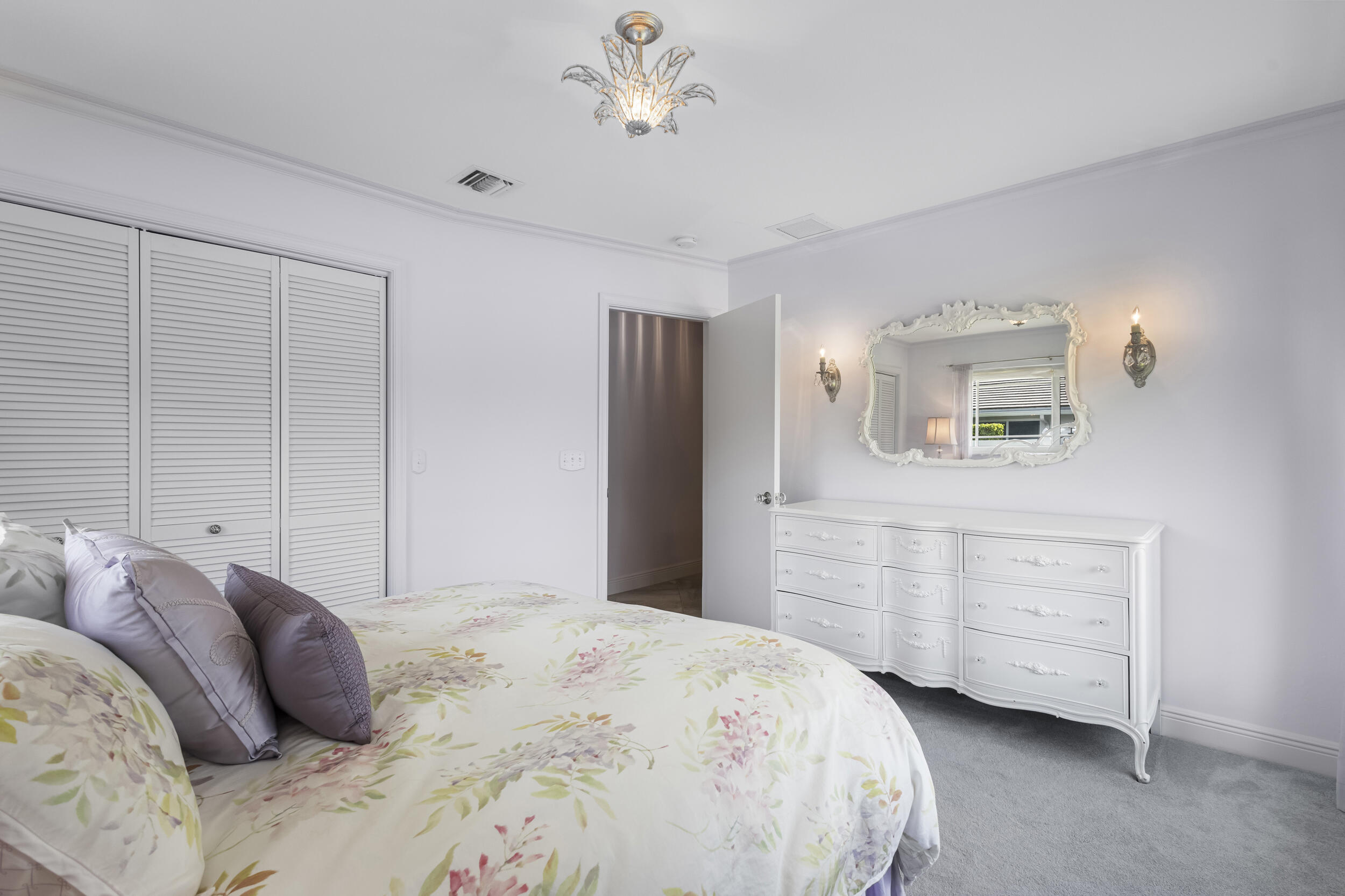 3110 Sherwood Boulevard