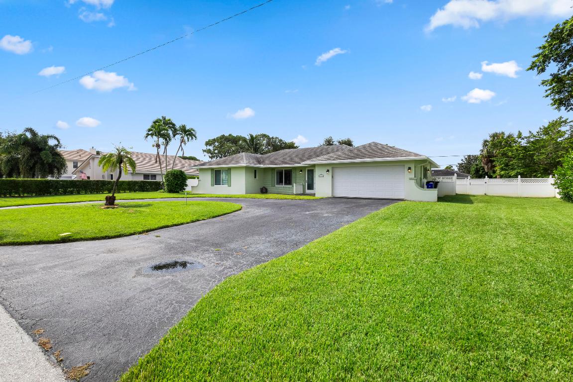 3110 Sherwood Boulevard