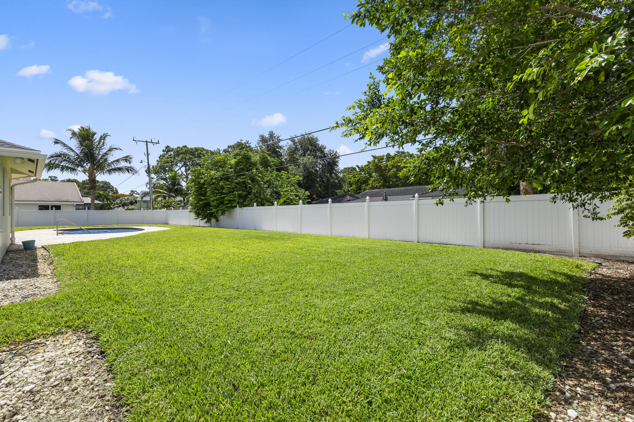 3110 Sherwood Boulevard