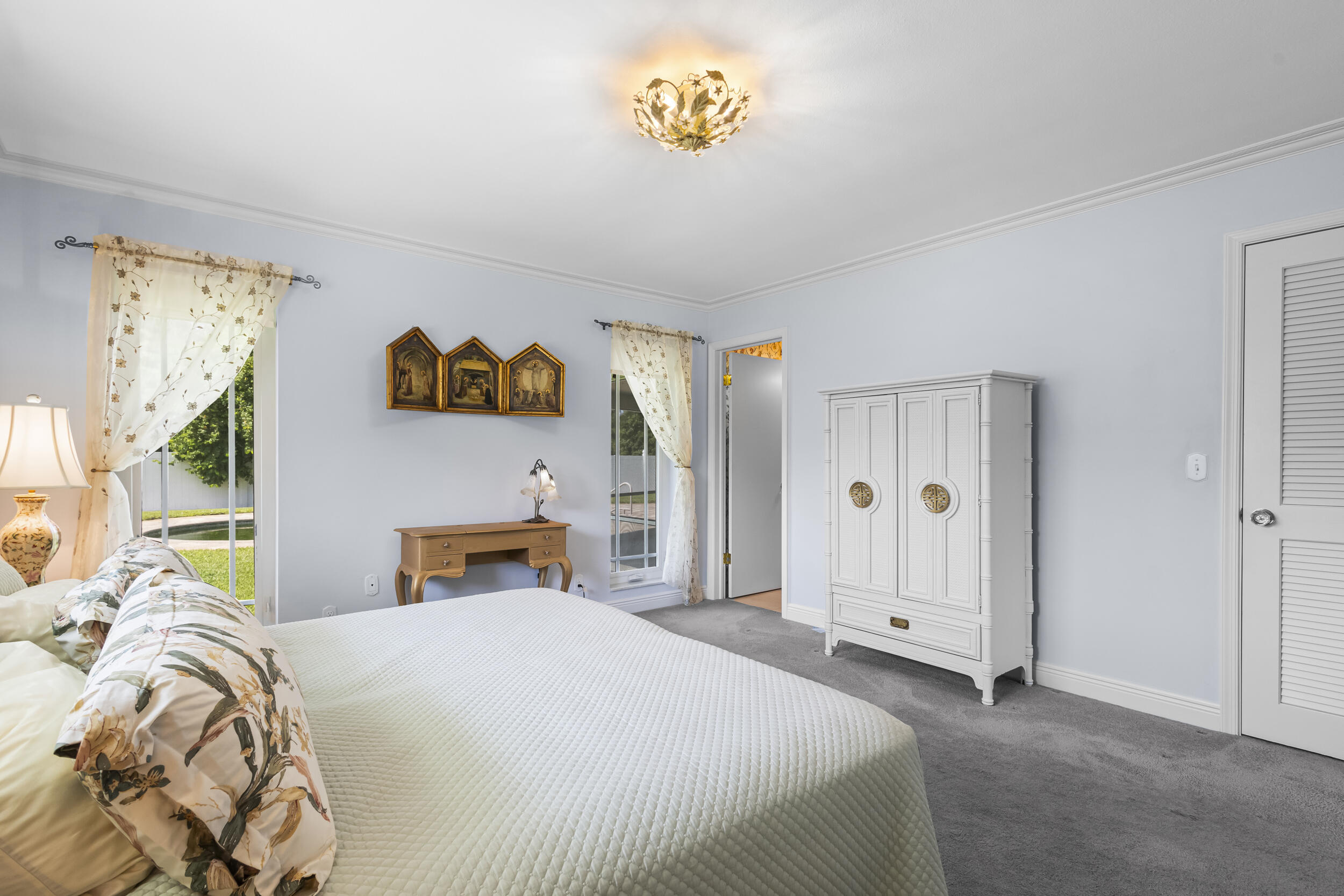 3110 Sherwood Boulevard