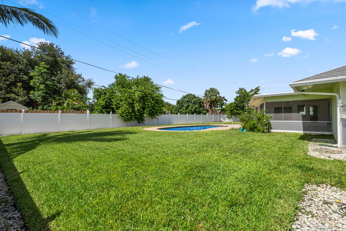 3110 Sherwood Boulevard