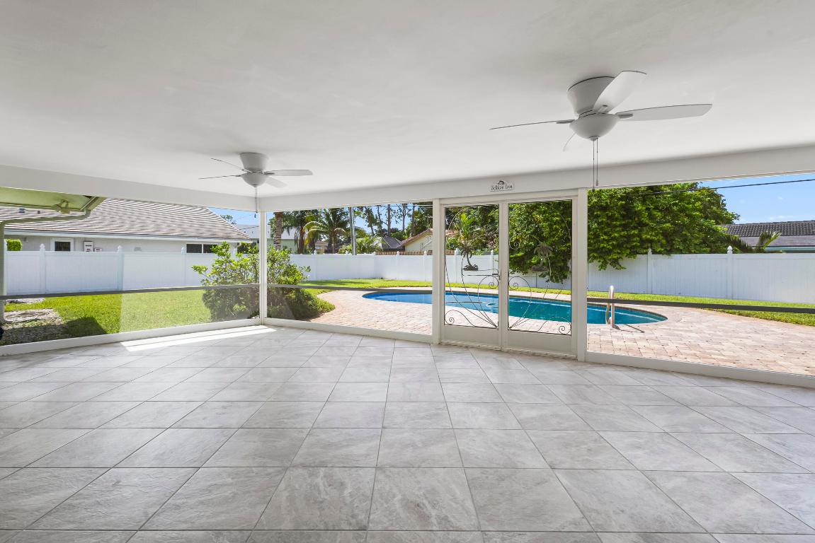 3110 Sherwood Boulevard