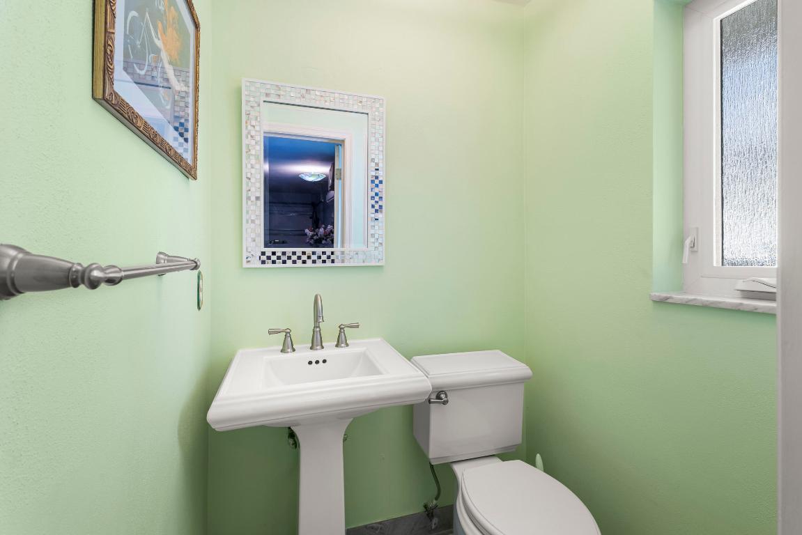 3110 Sherwood Boulevard