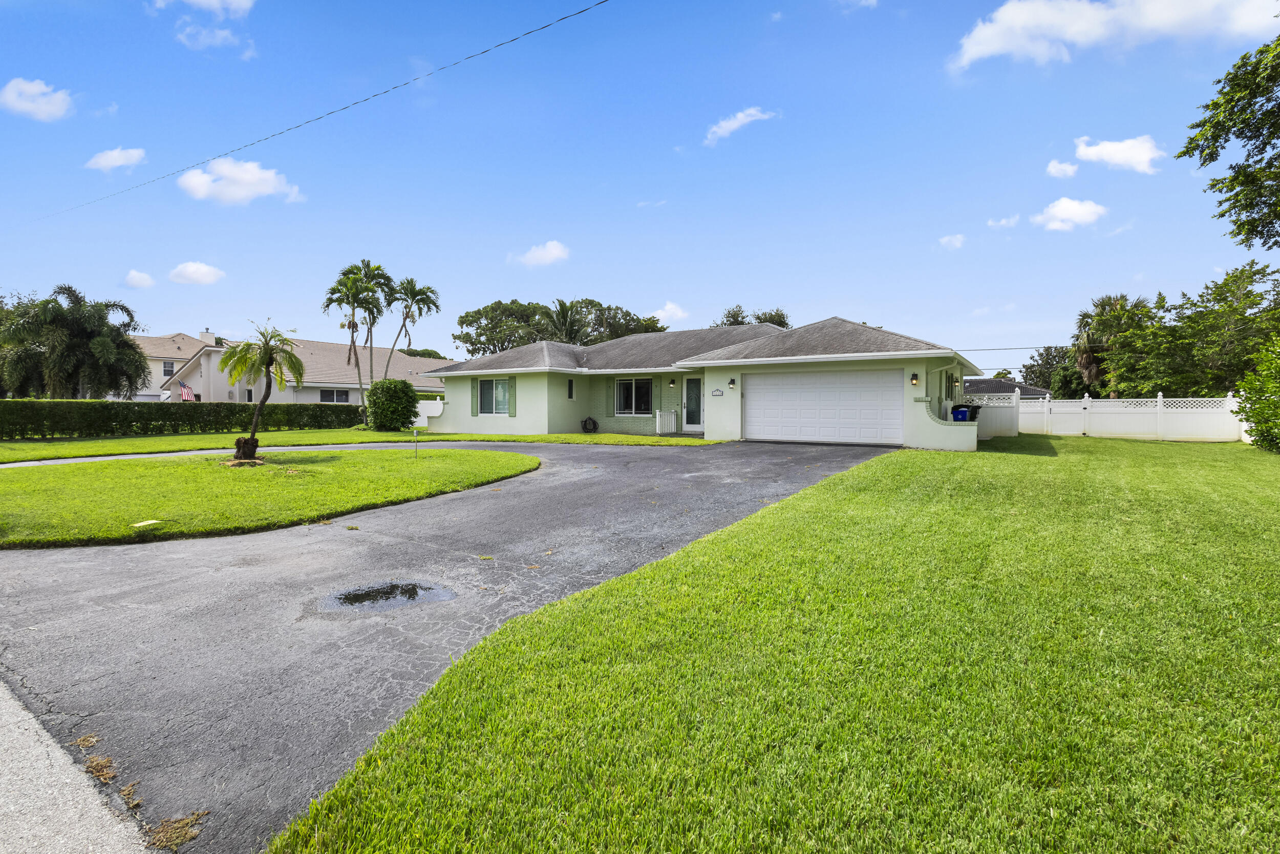 3110 Sherwood Boulevard