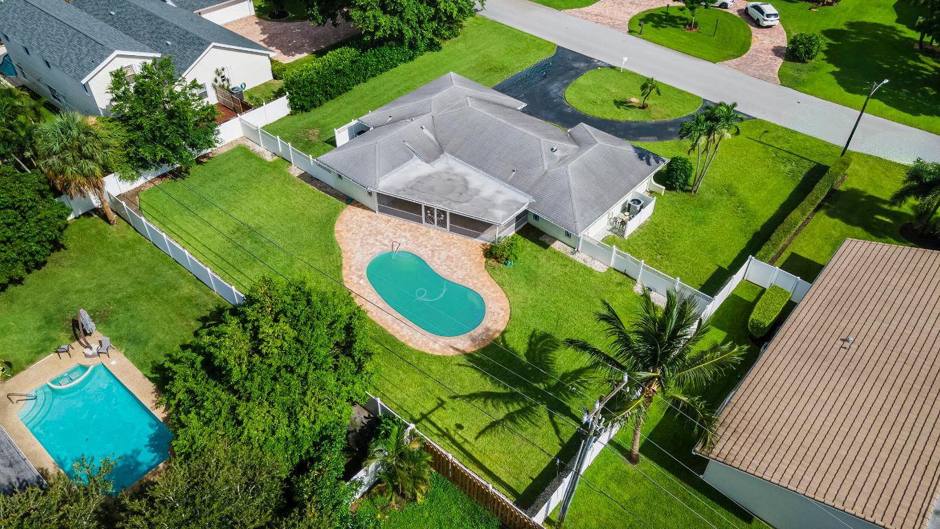 3110 Sherwood Boulevard