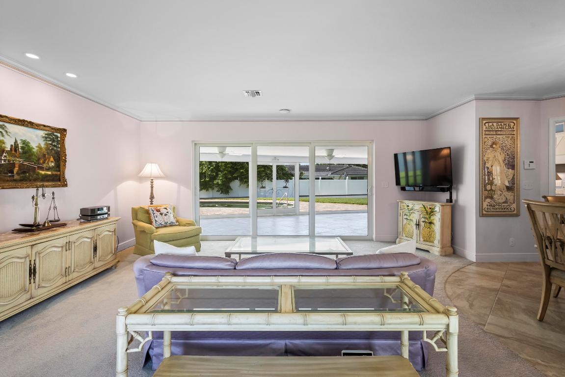 3110 Sherwood Boulevard