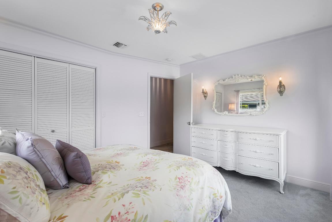 3110 Sherwood Boulevard