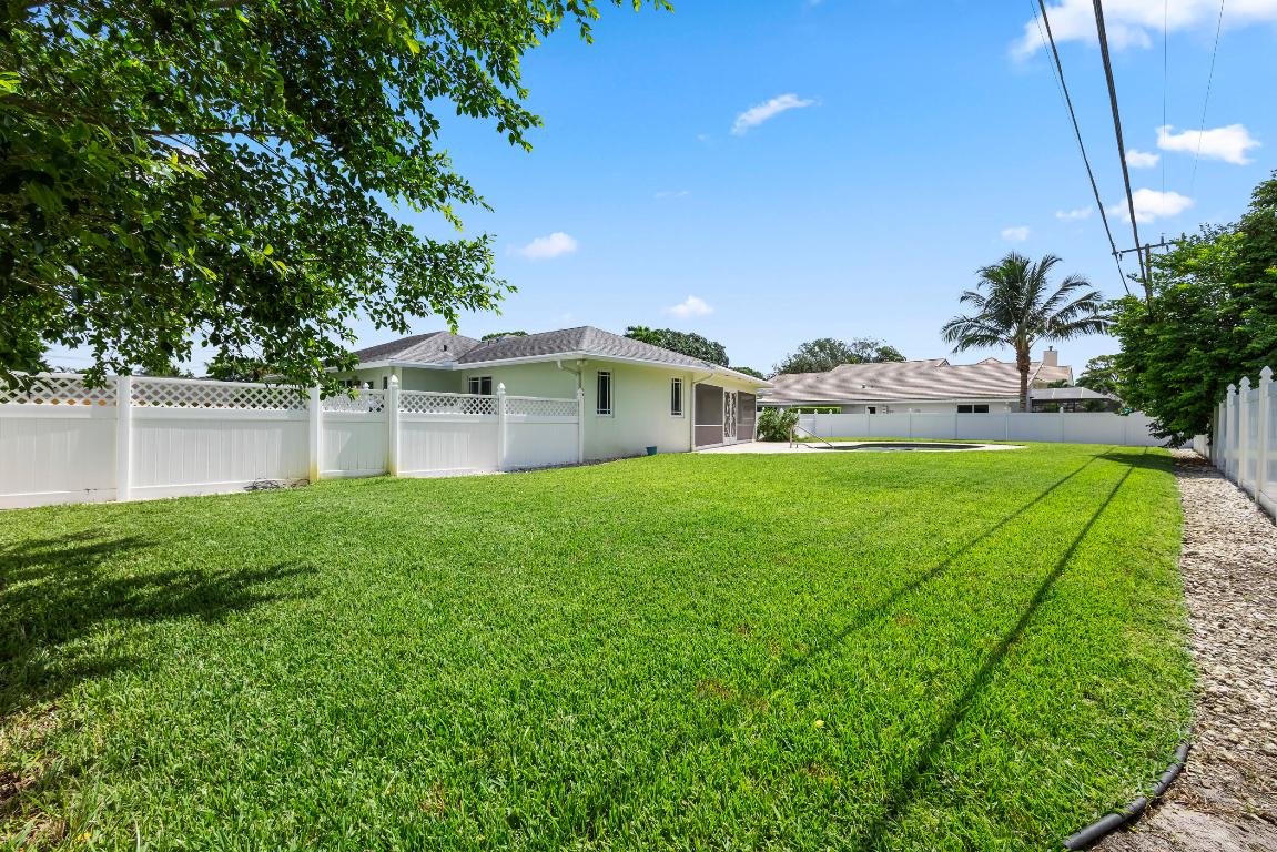 3110 Sherwood Boulevard