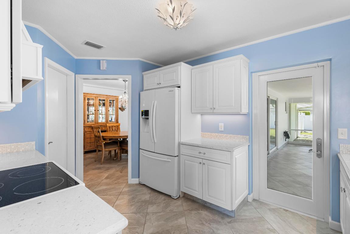 3110 Sherwood Boulevard