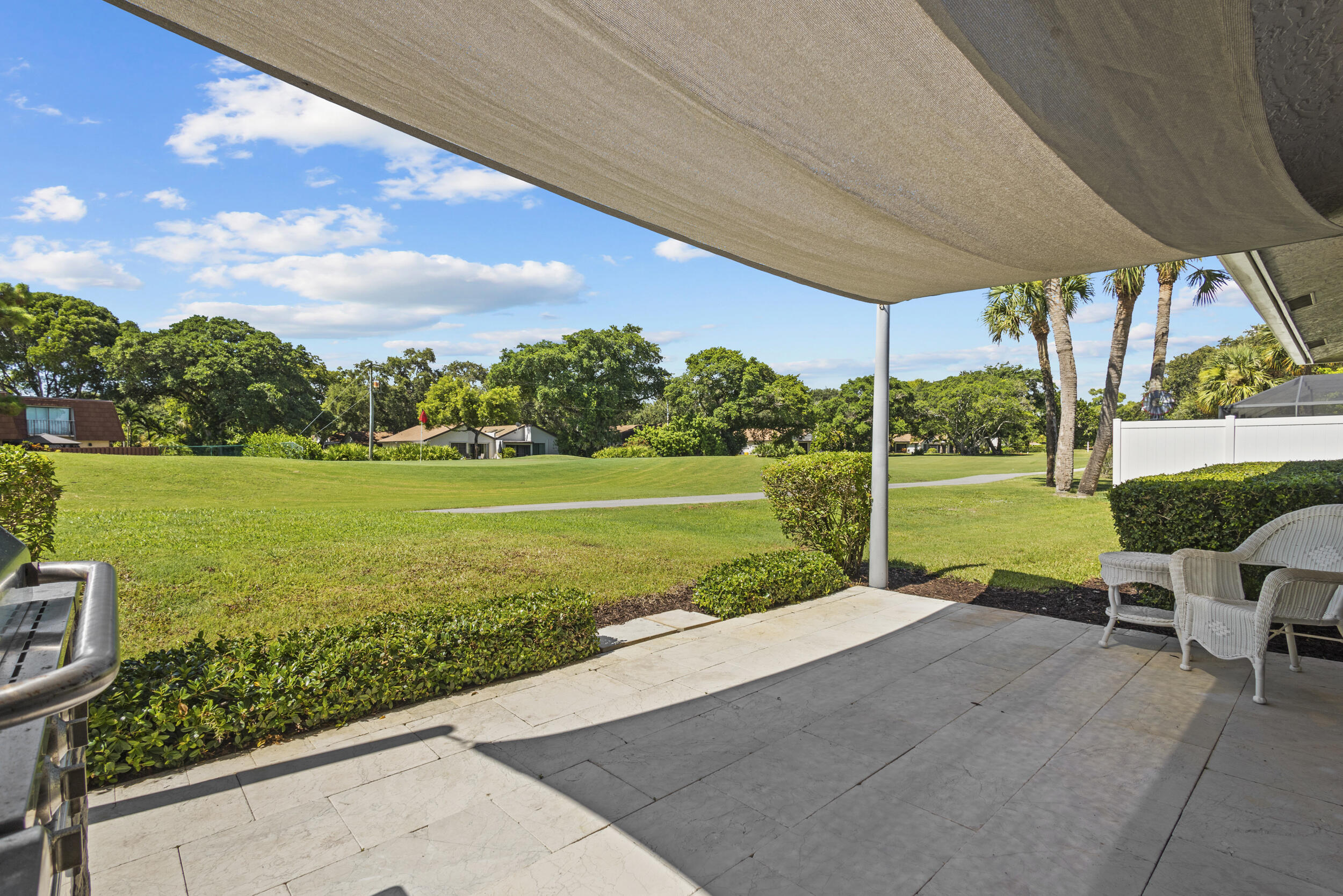 3210 Lakeview Drive