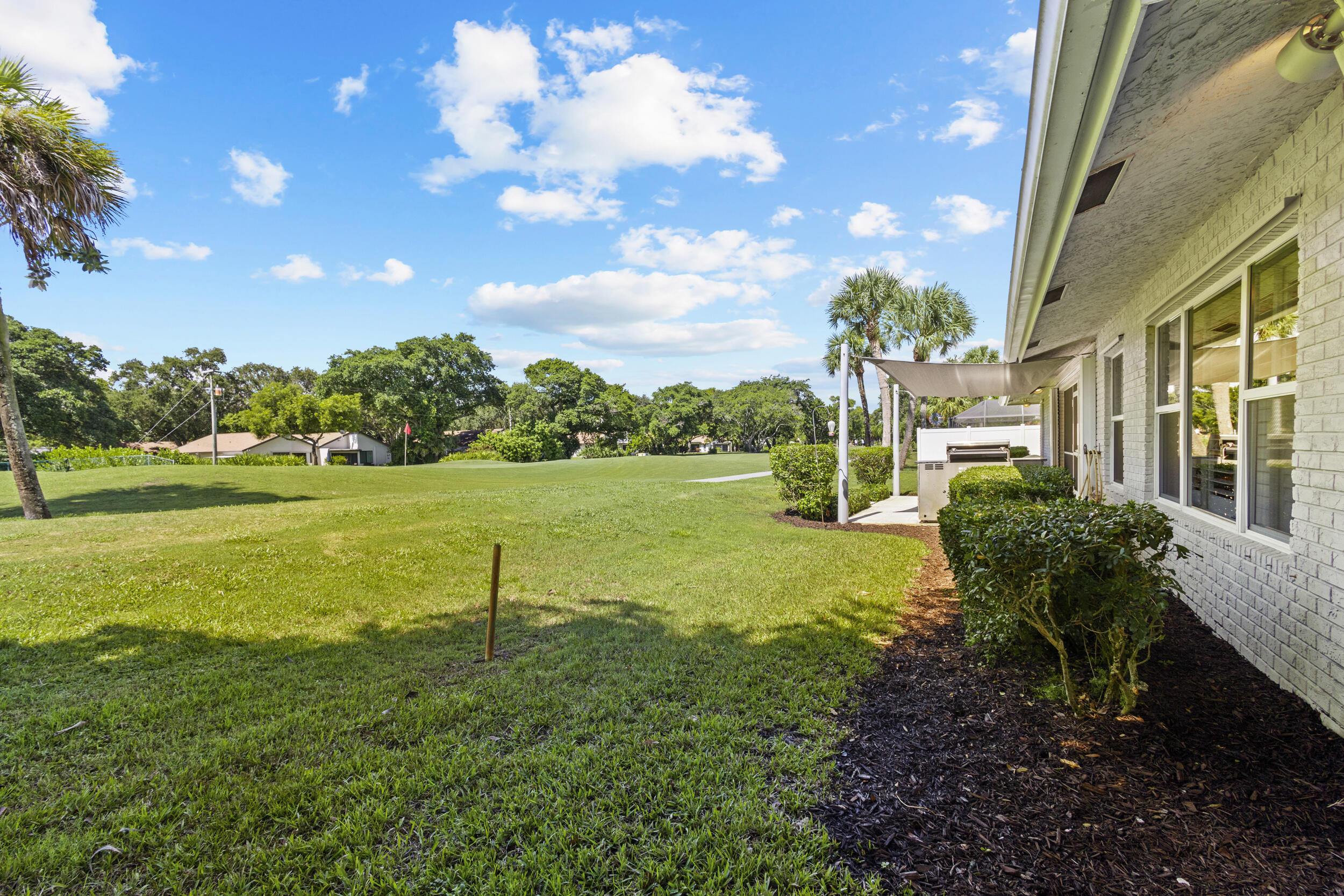 3210 Lakeview Drive