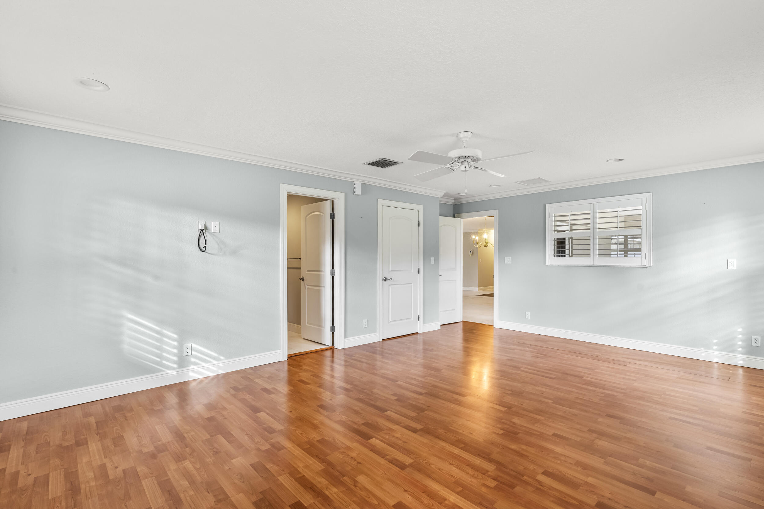 3210 Lakeview Drive