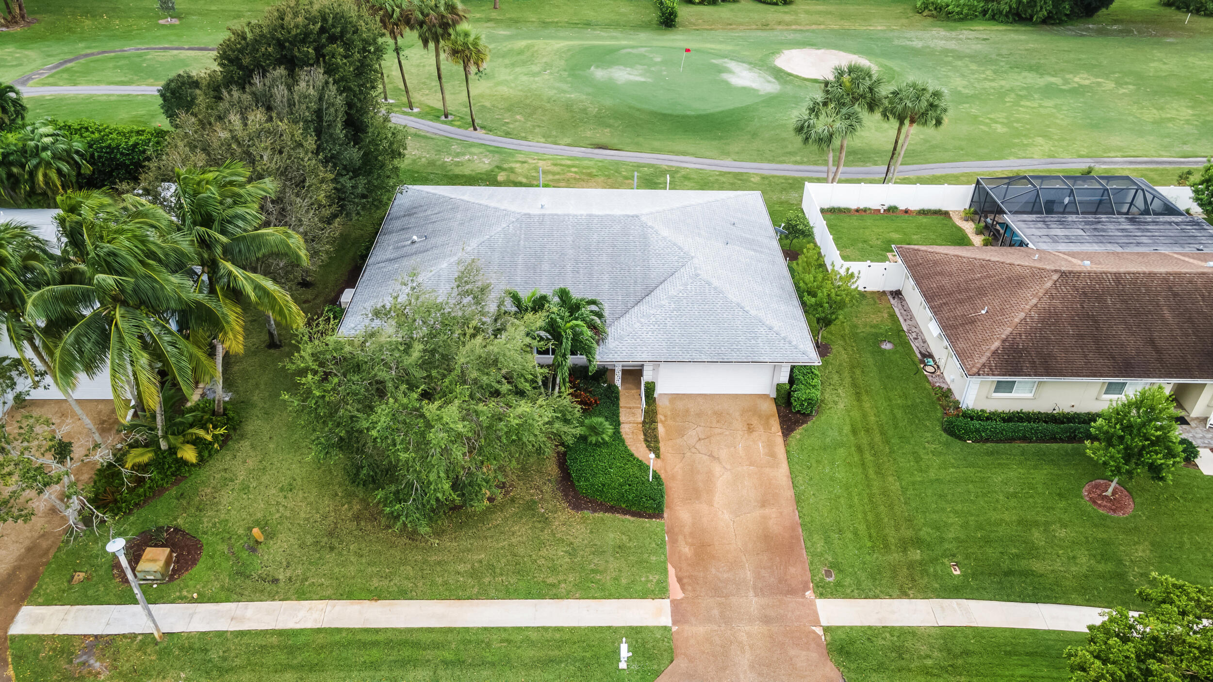 3210 Lakeview Drive