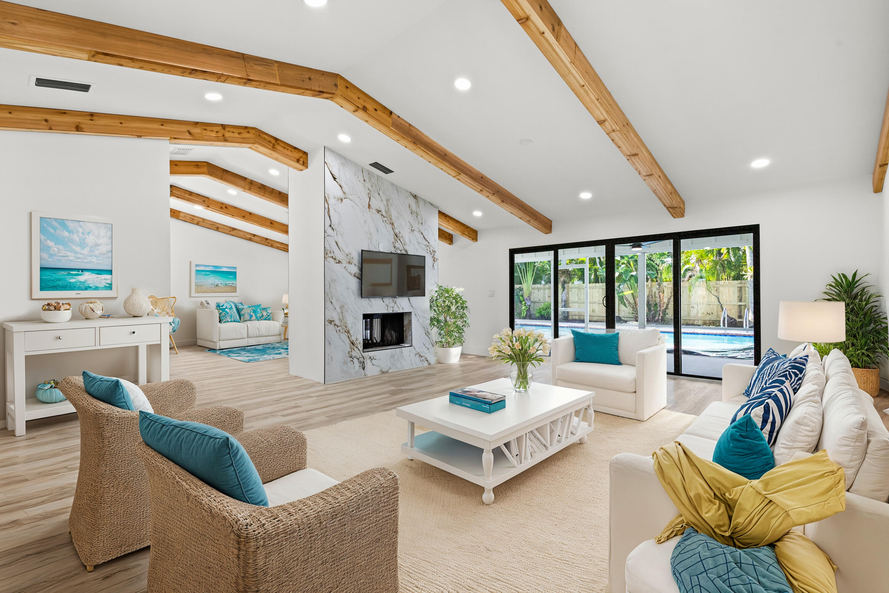 3296 Lakeview Drive