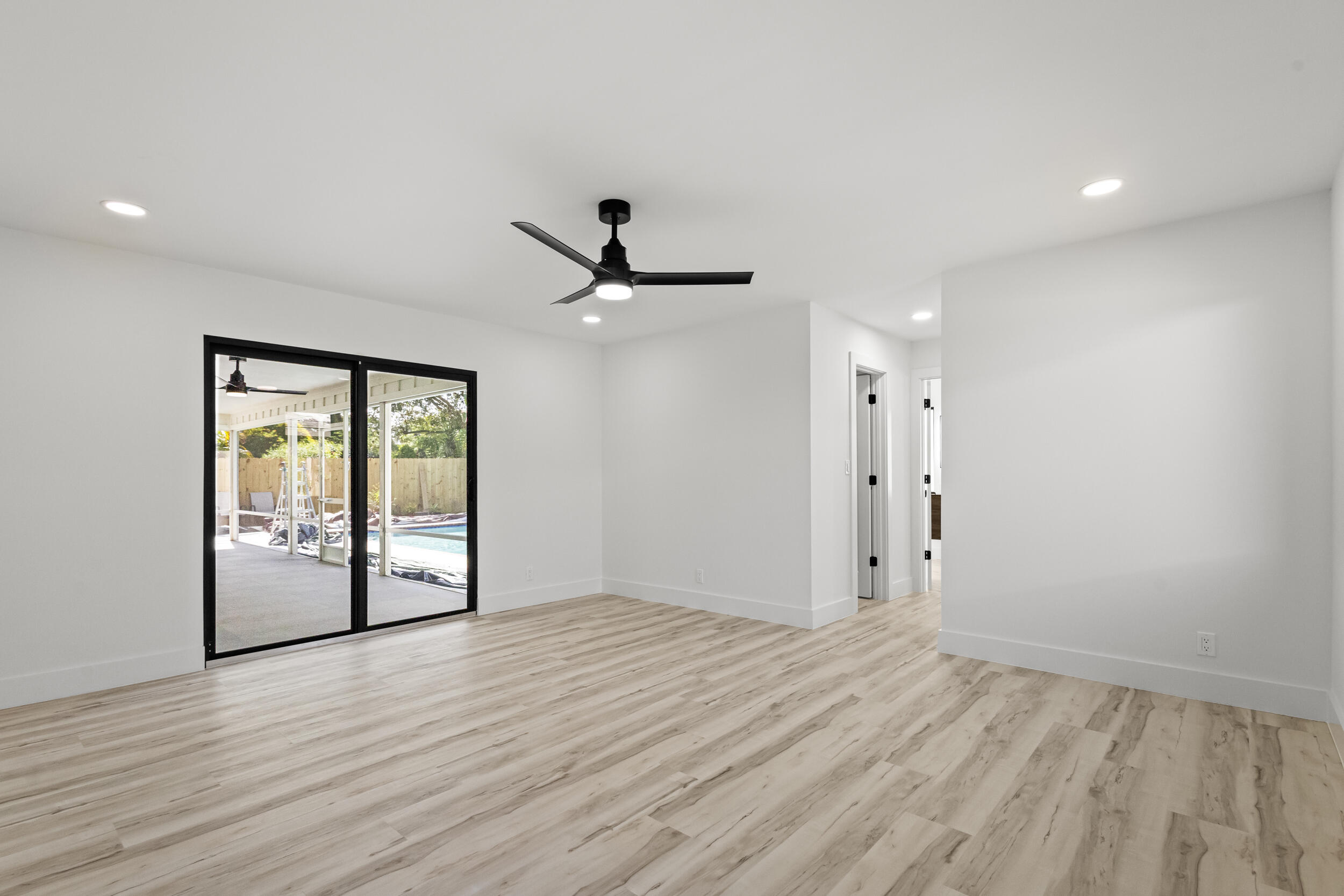 3296 Lakeview Drive