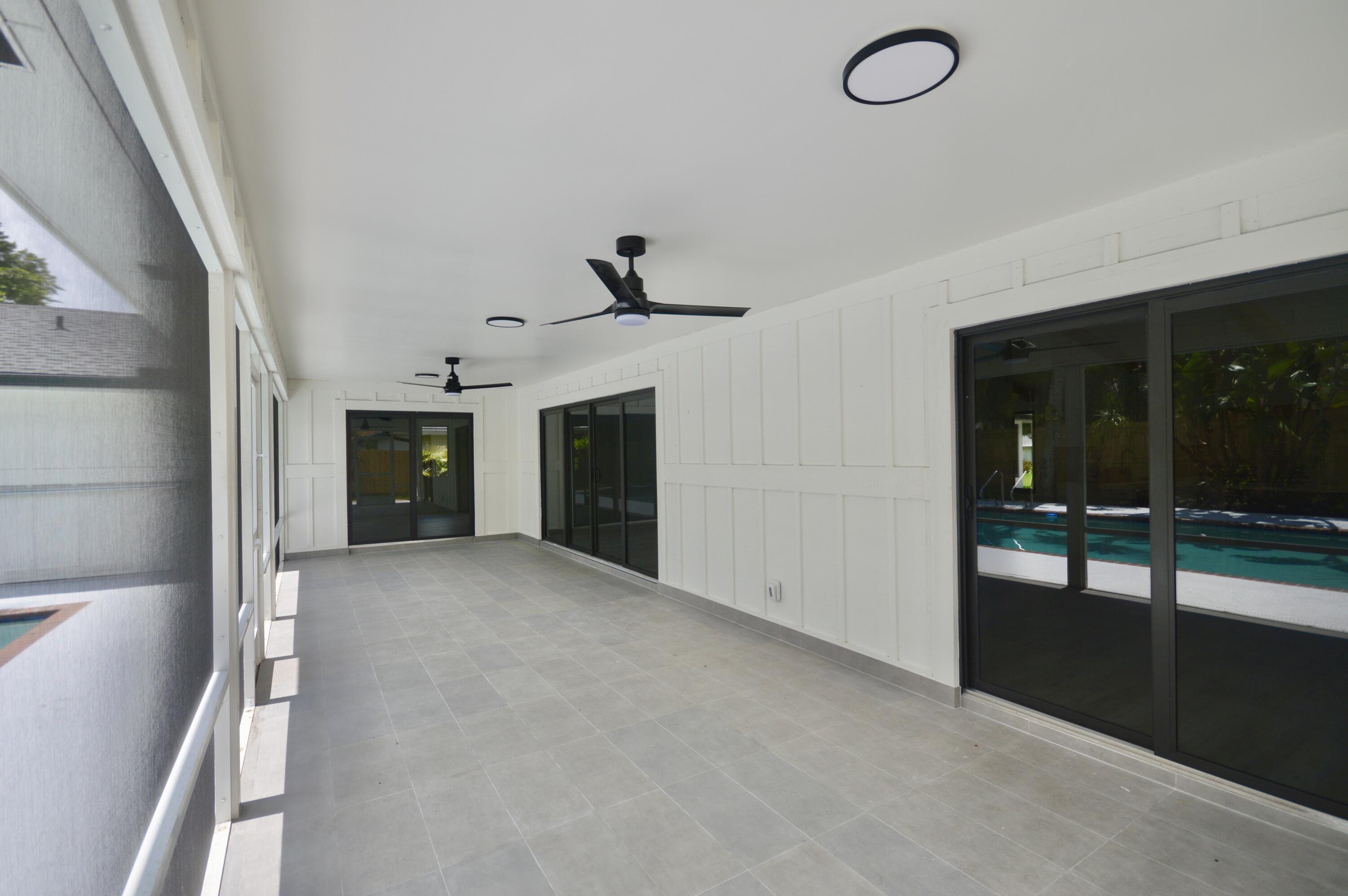 3296 Lakeview Drive