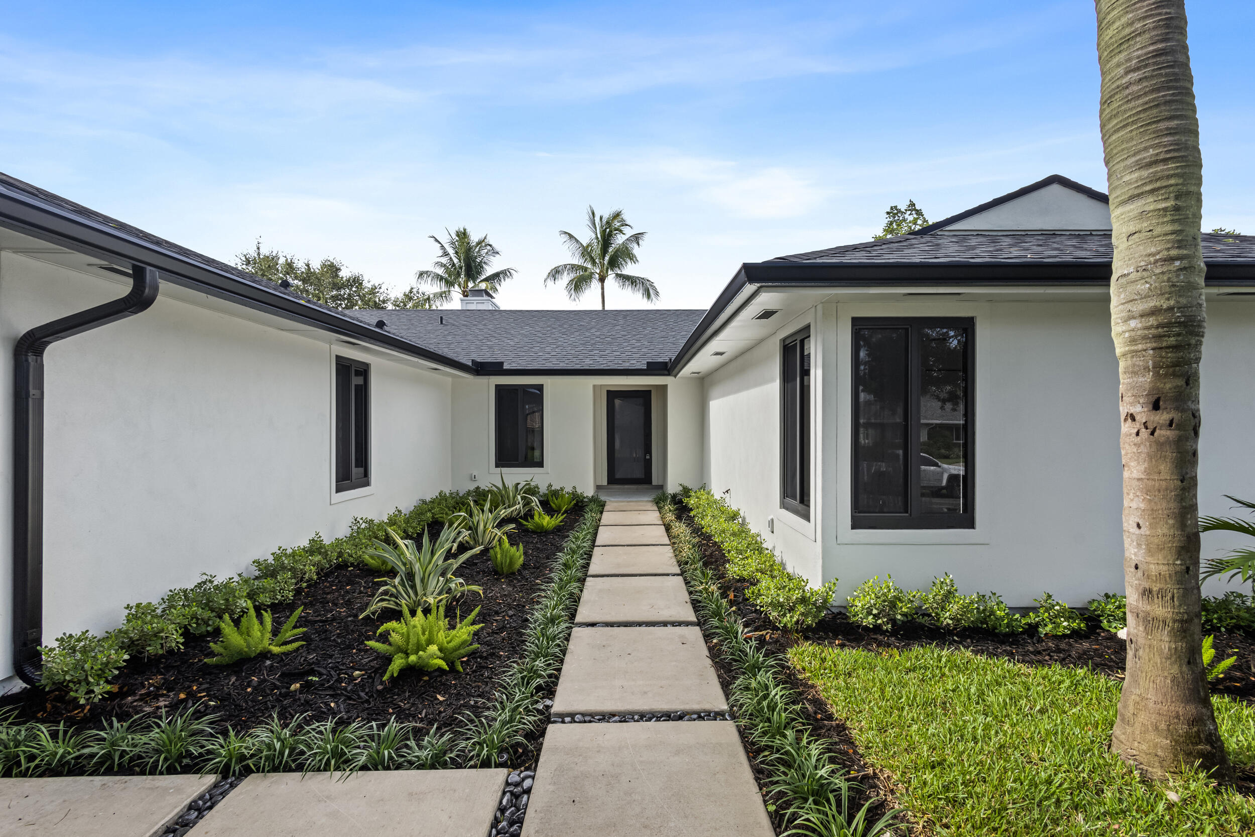 3296 Lakeview Drive