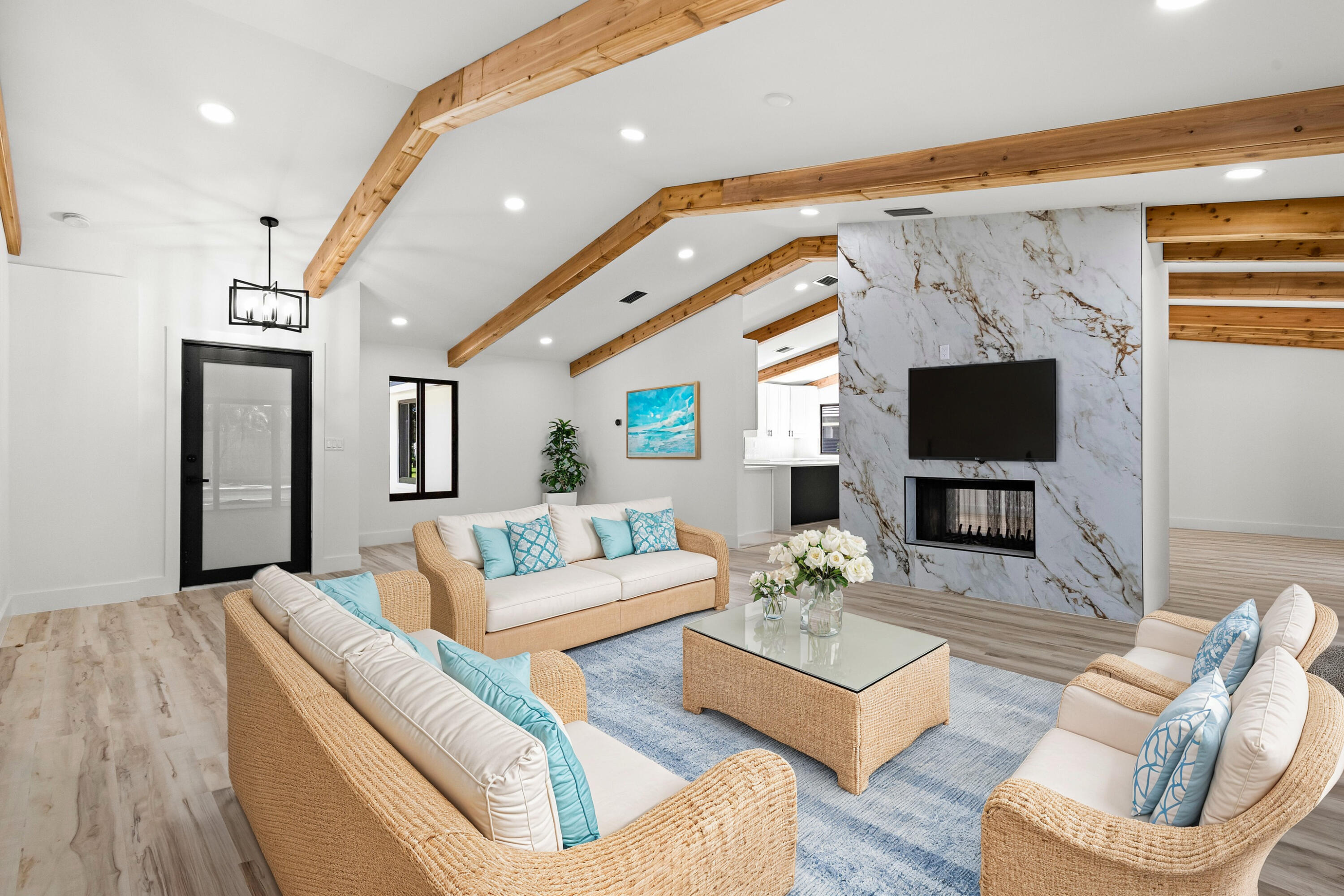 3296 Lakeview Drive