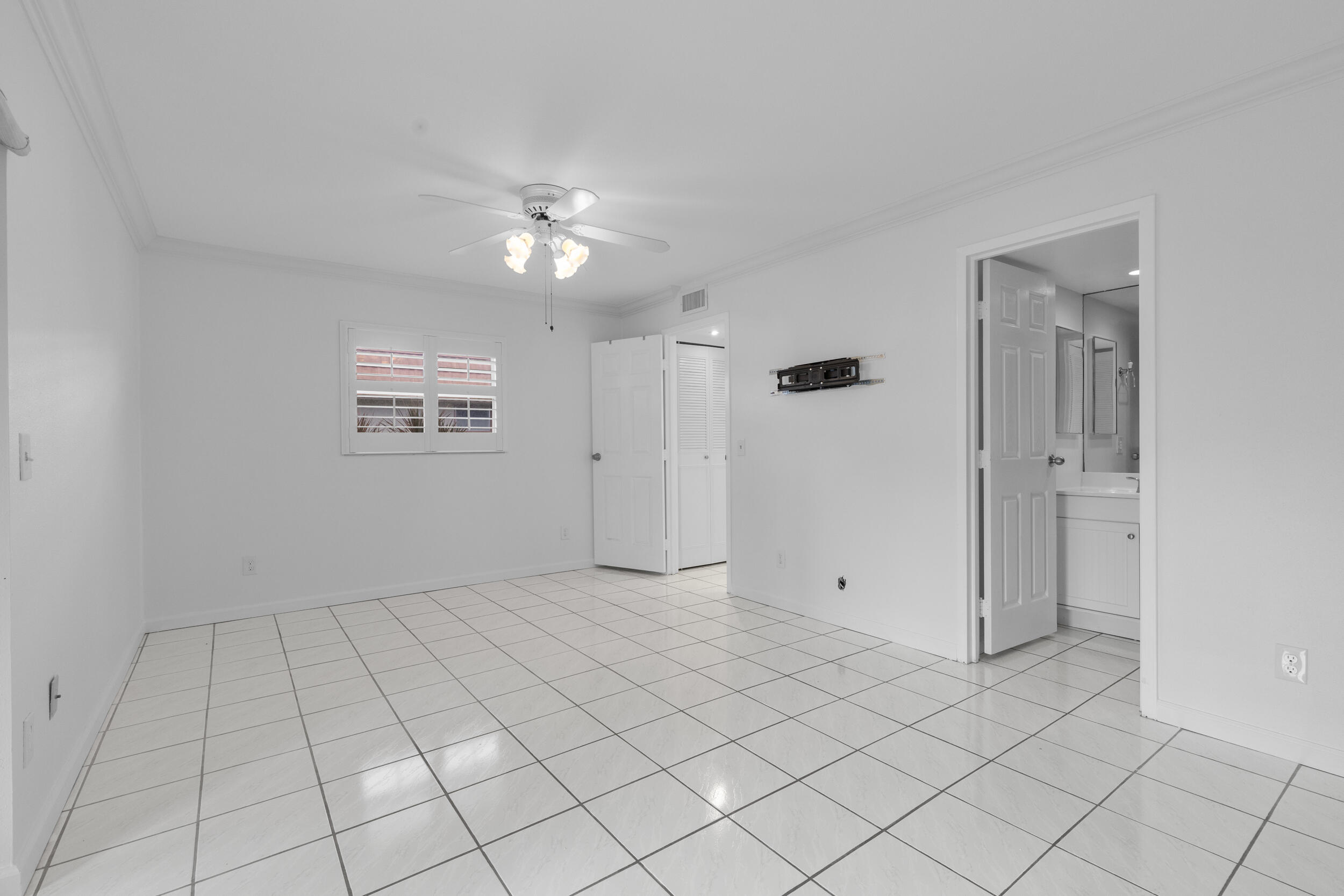 119 Seville D