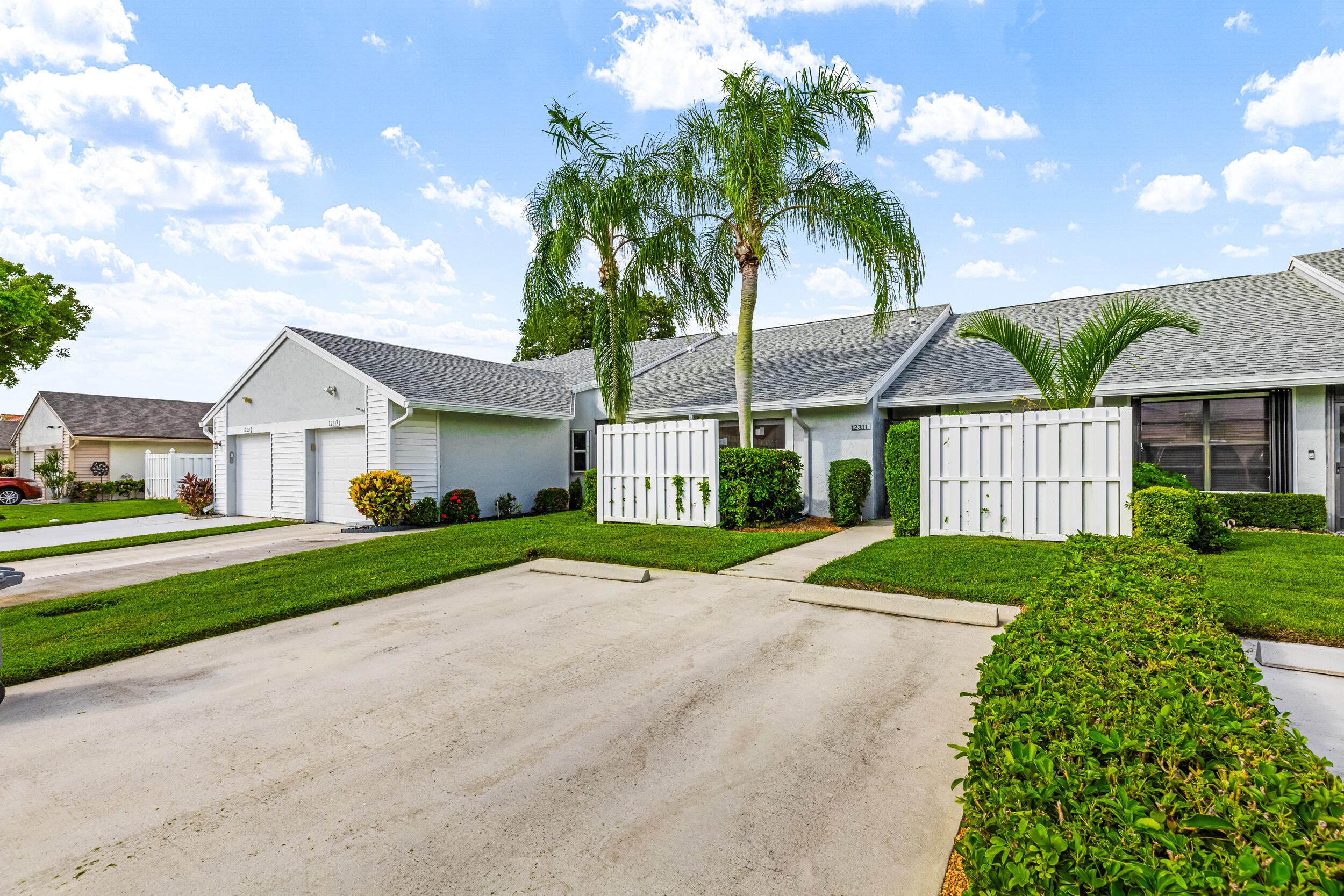 12311 Country Greens Boulevard