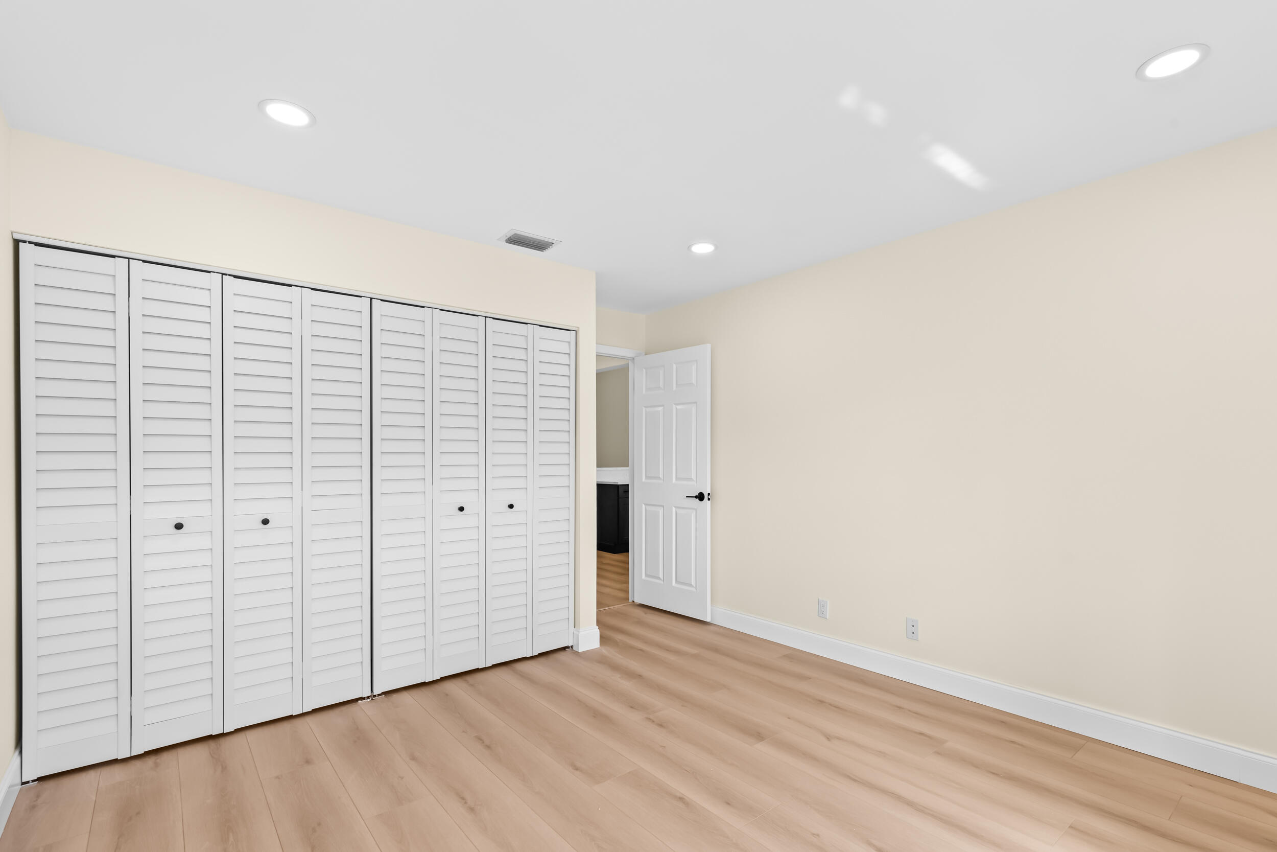 12311 Country Greens Boulevard