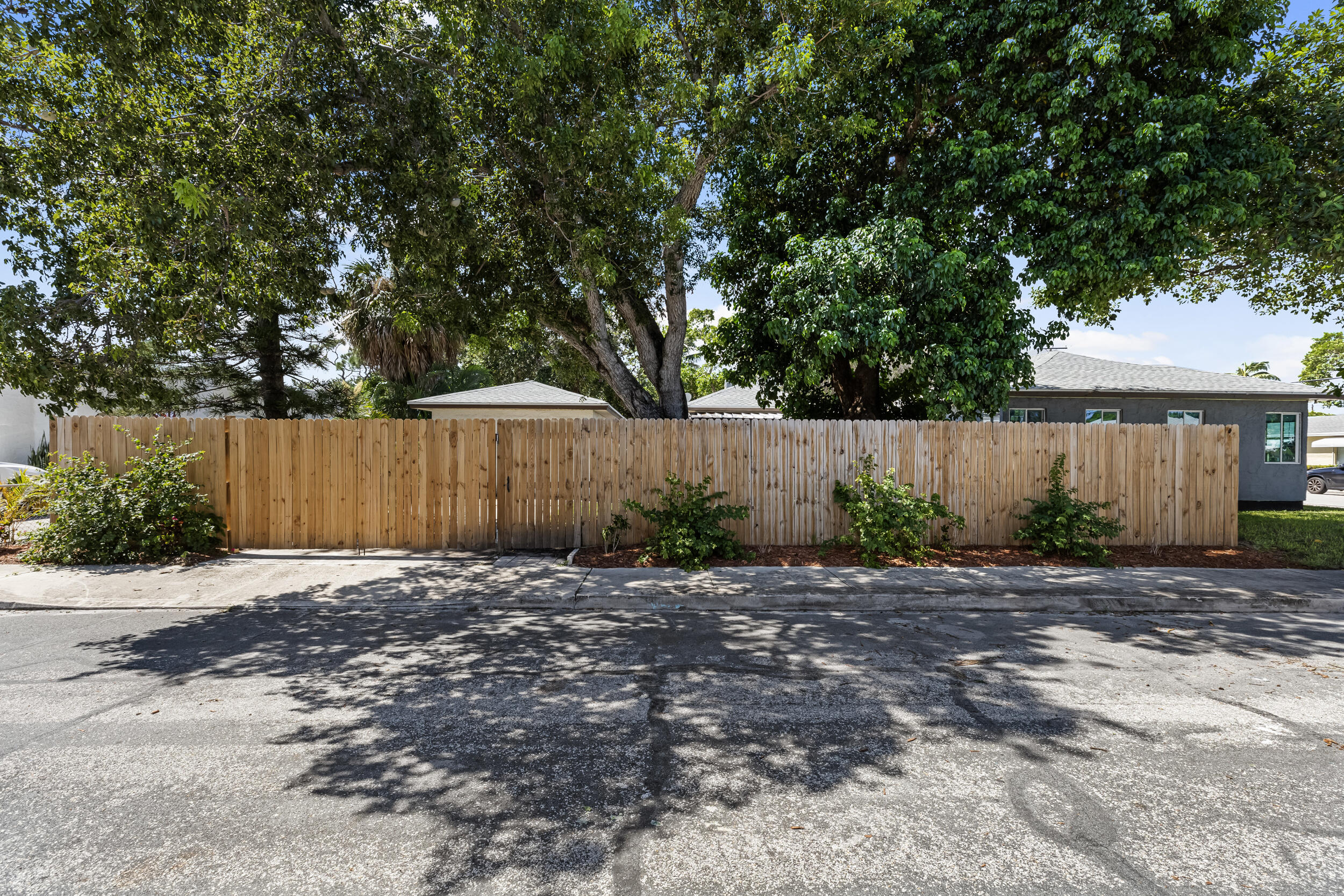 401 8th Avenue S