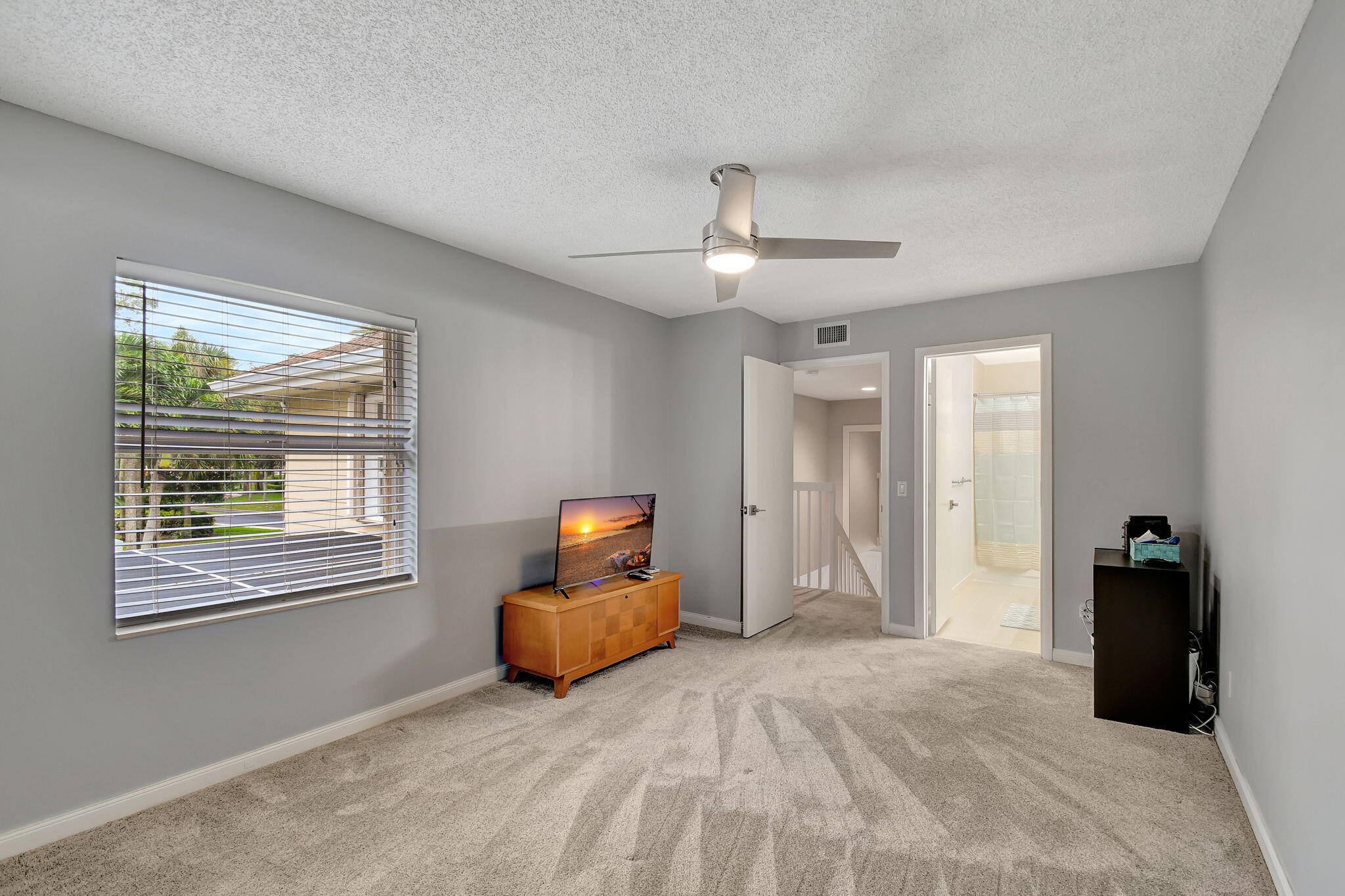 4702 Roxbury Court