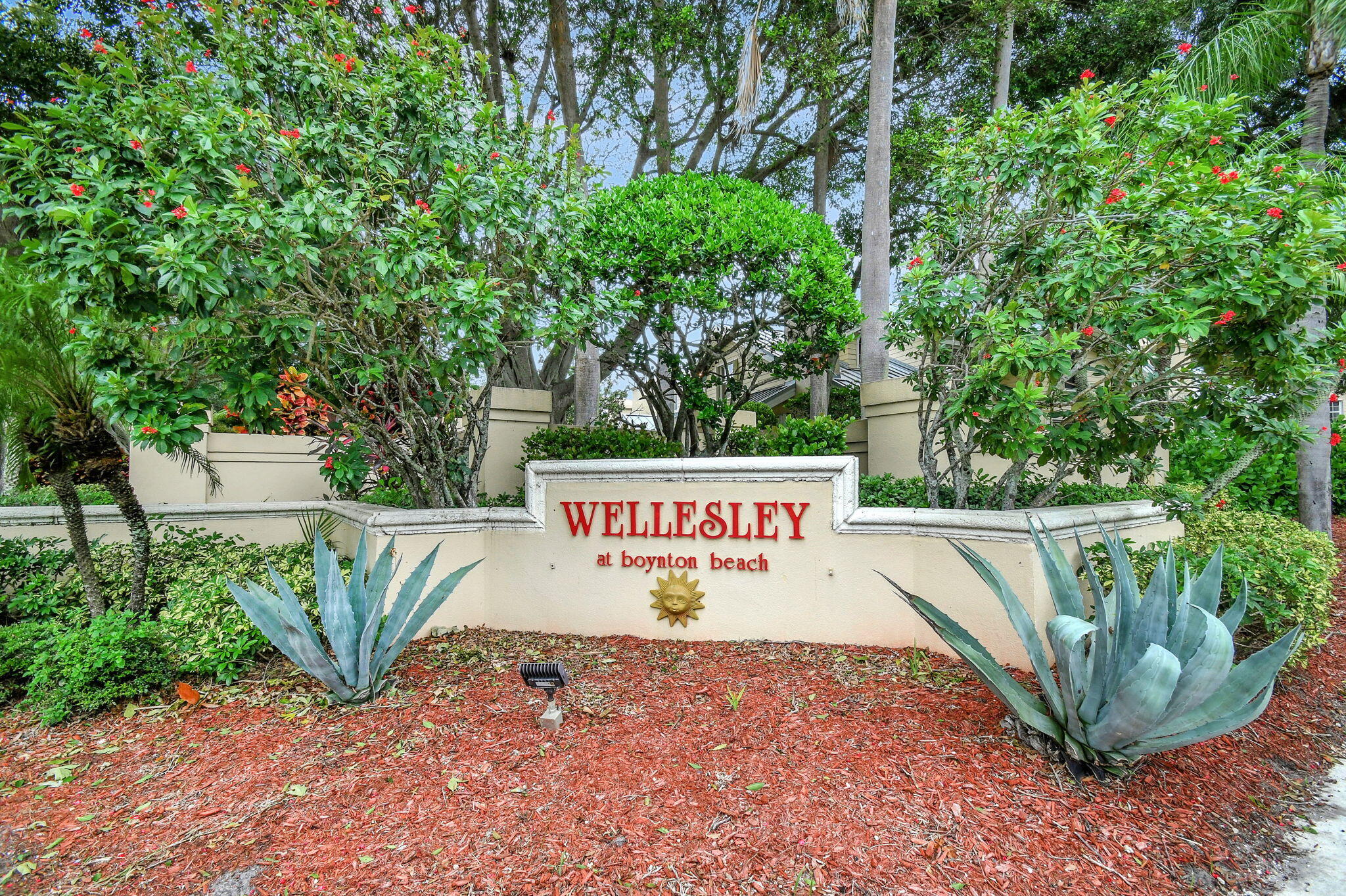 4702 Roxbury Court