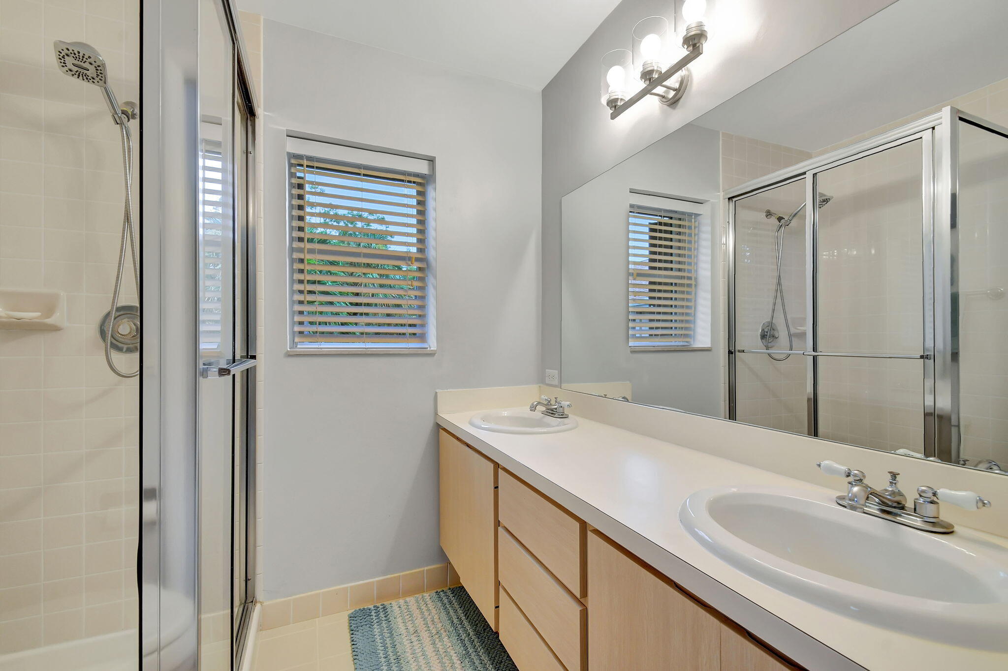4702 Roxbury Court