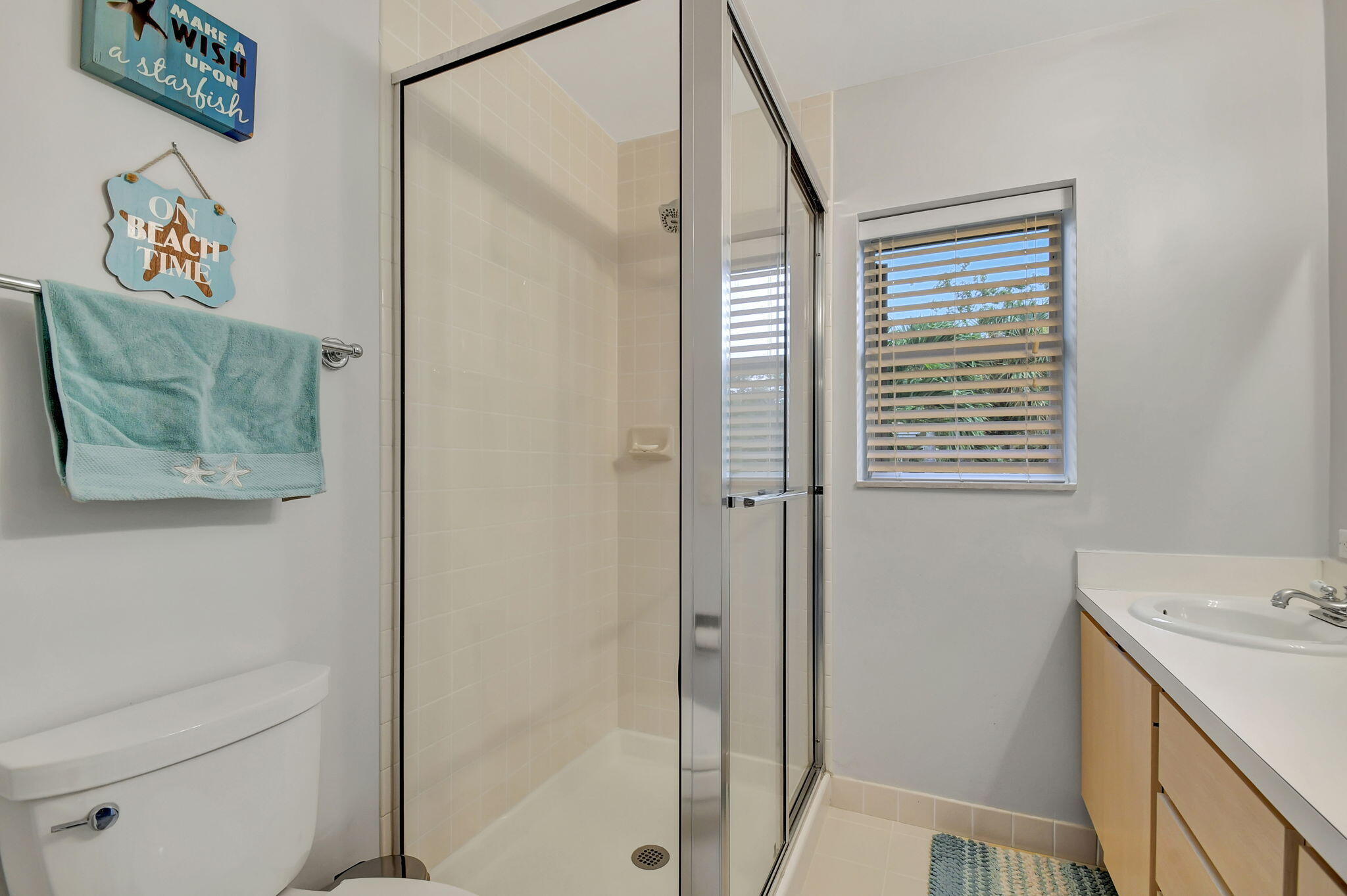 4702 Roxbury Court