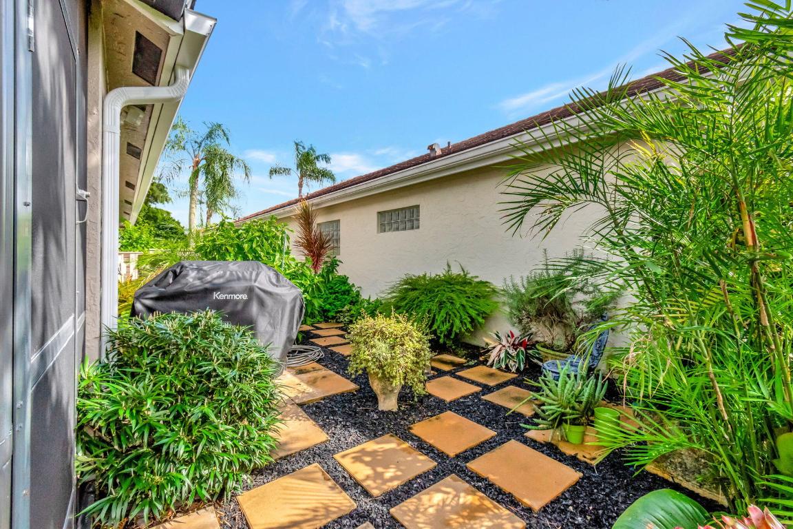 700 Clearbrook Park Circle