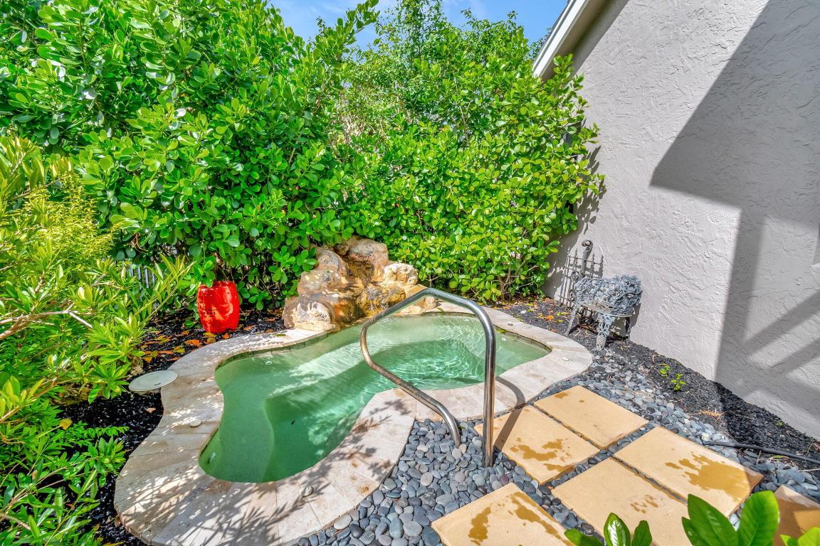 700 Clearbrook Park Circle