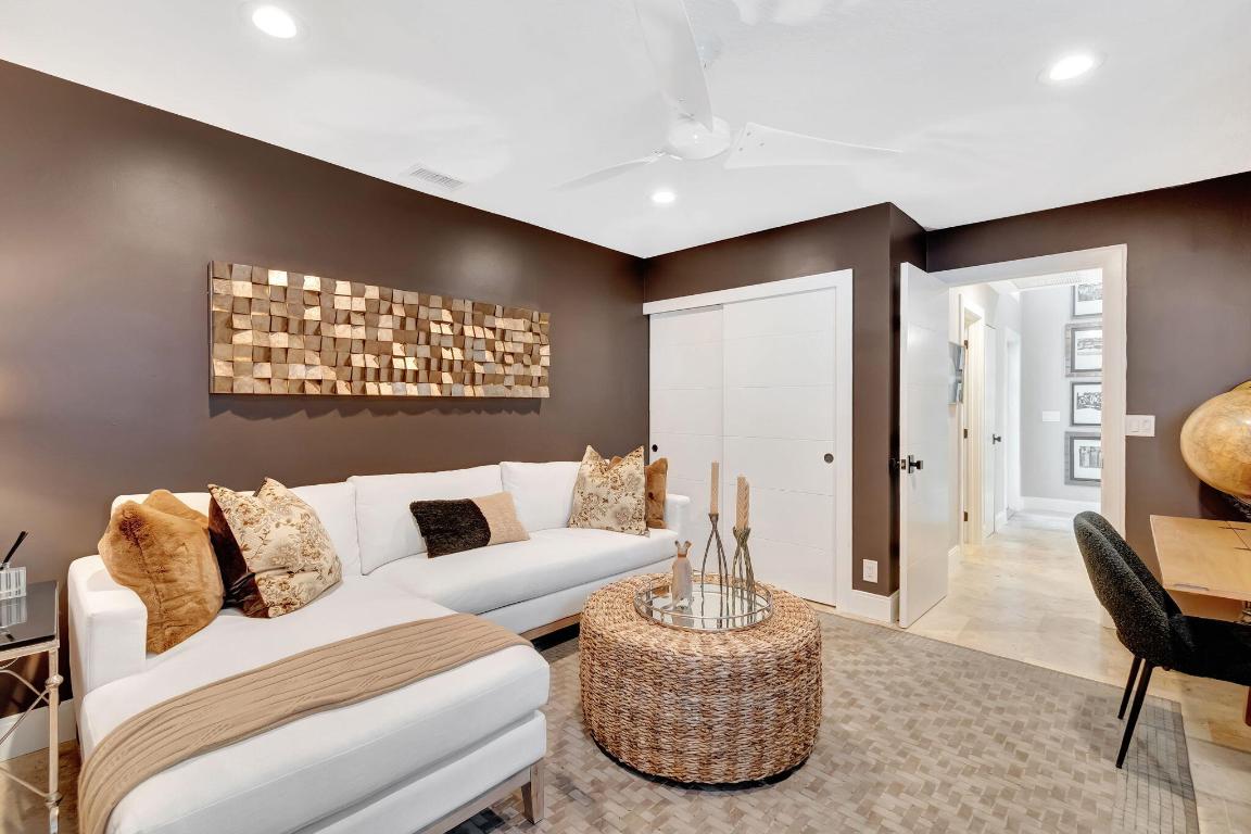 700 Clearbrook Park Circle