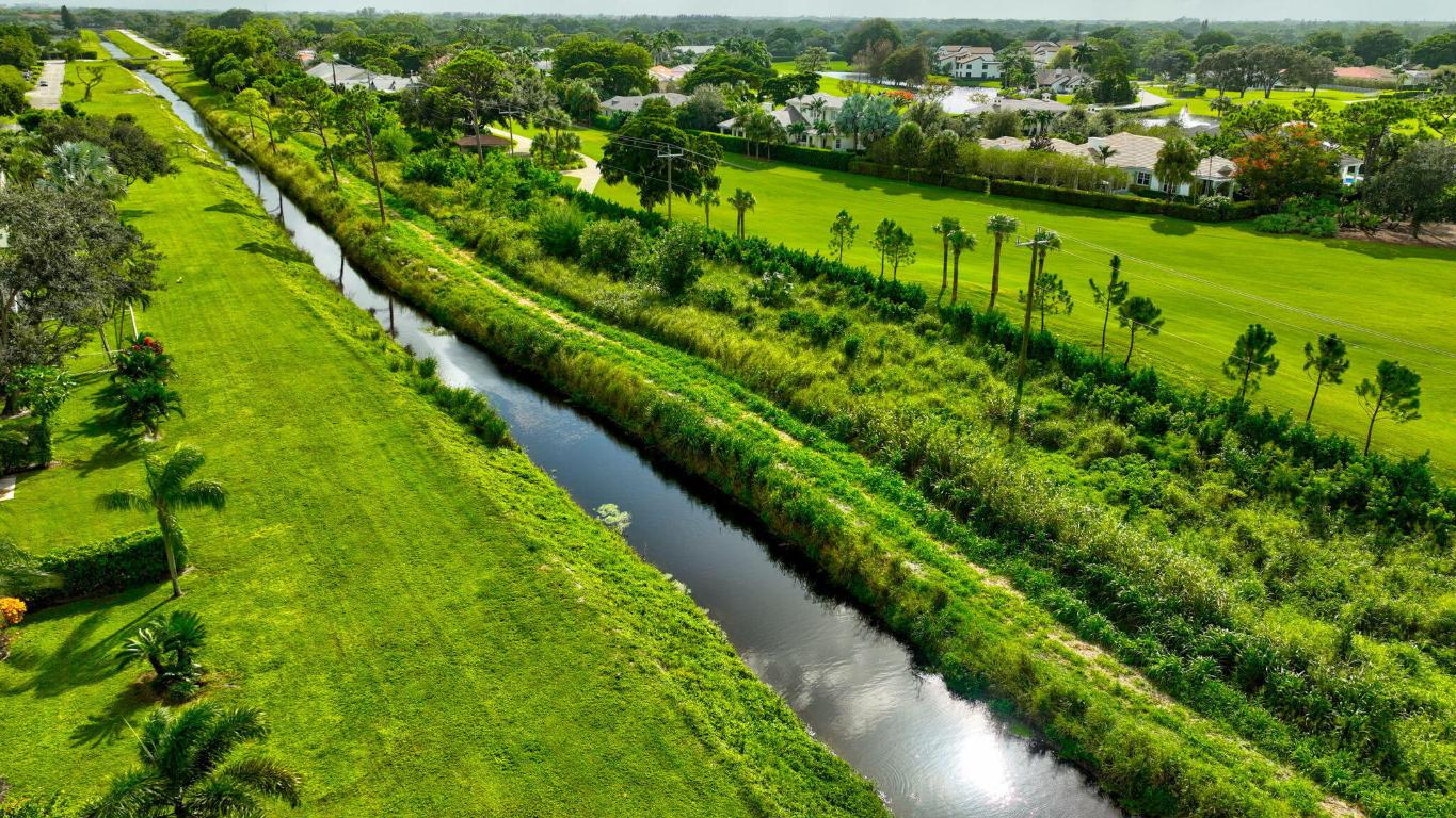 700 Clearbrook Park Circle