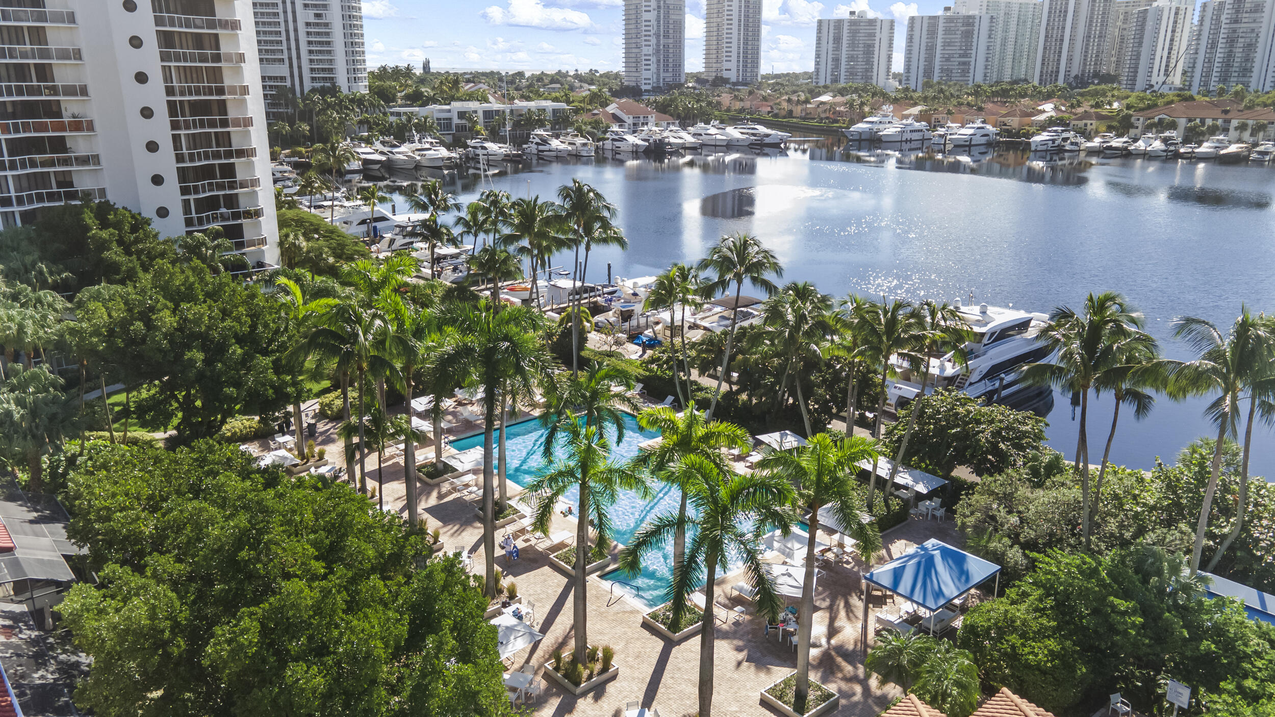 3610 Yacht Club Drive 1416