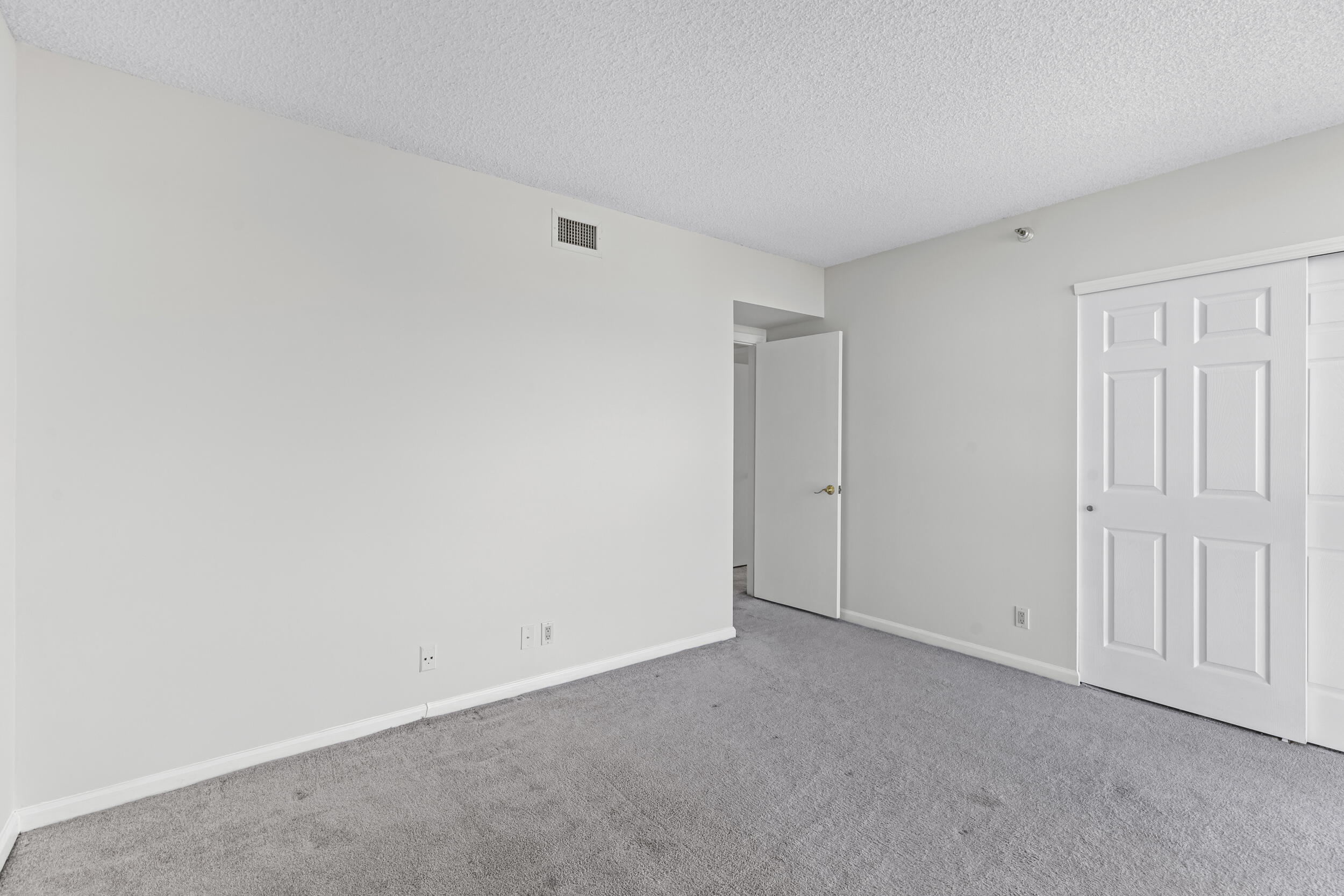 3610 Yacht Club Drive 1416