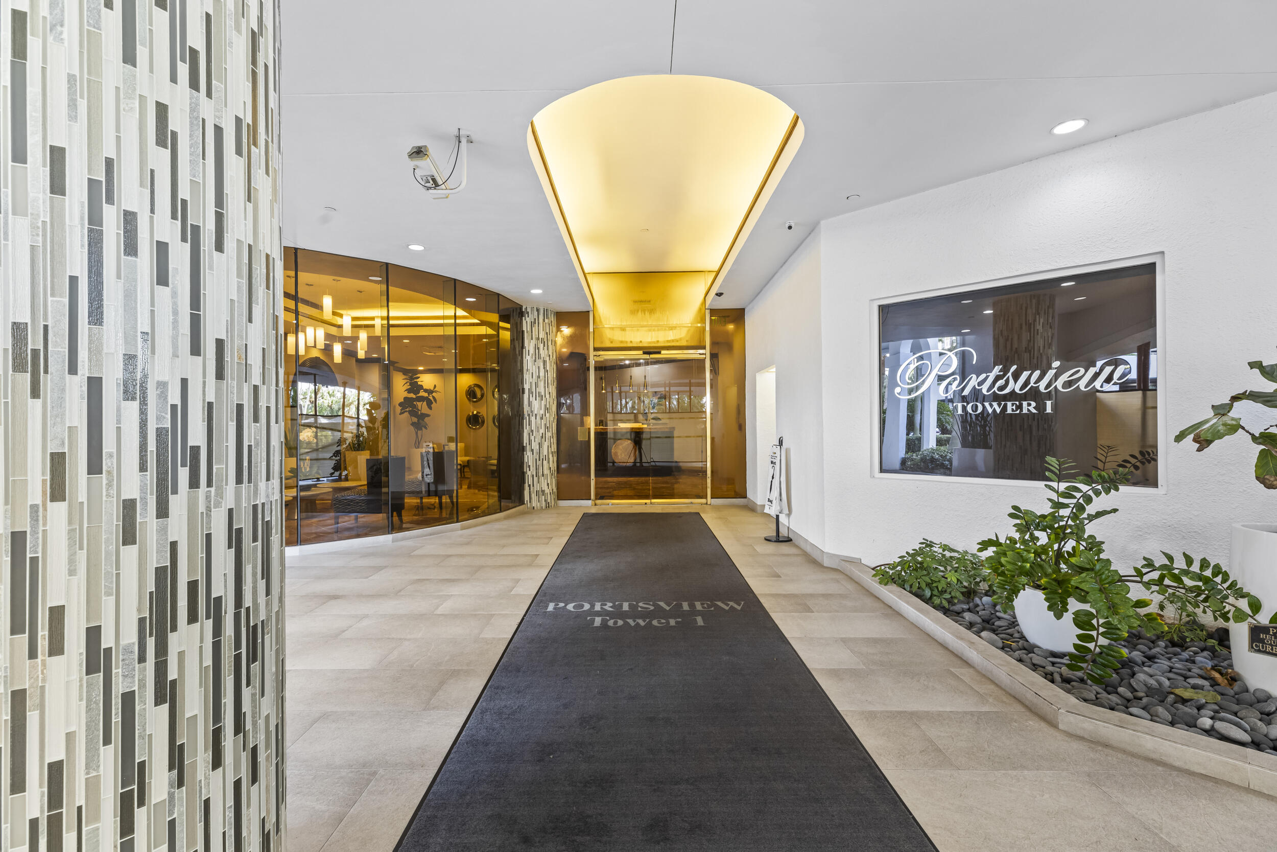 3610 Yacht Club Drive 1416