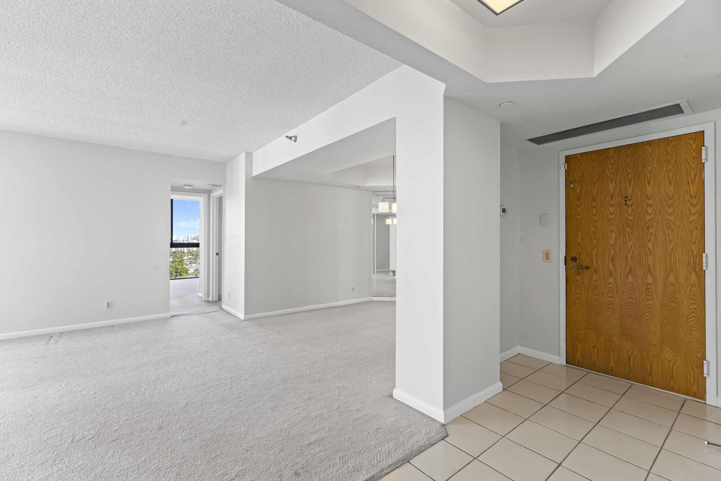 3610 Yacht Club Drive 1416