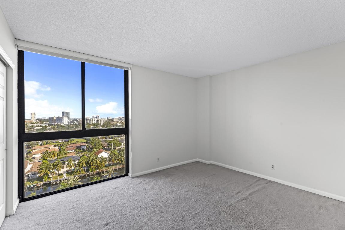 3610 Yacht Club Drive 1416