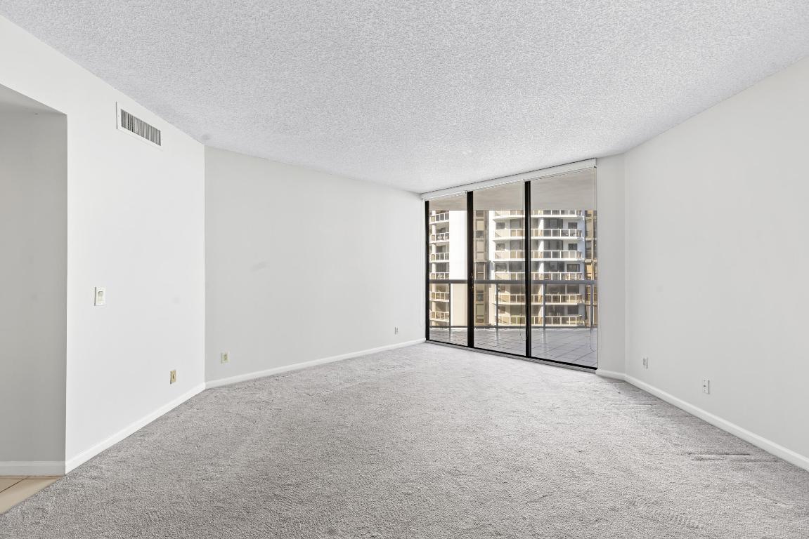 3610 Yacht Club Drive 1416