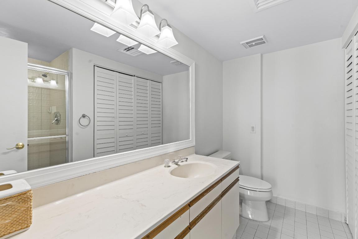 3610 Yacht Club Drive 1416